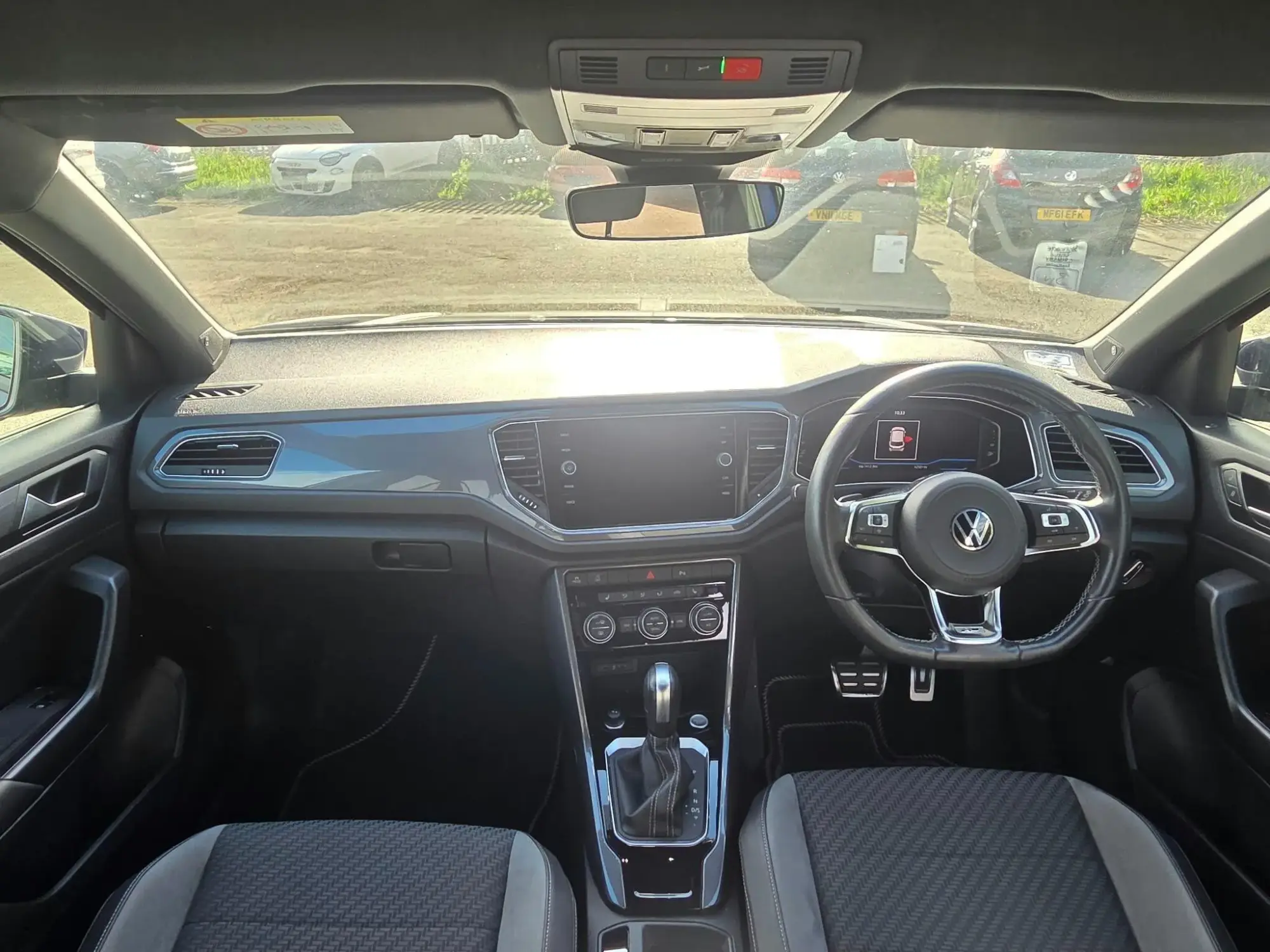 Volkswagen T-Roc Image 16