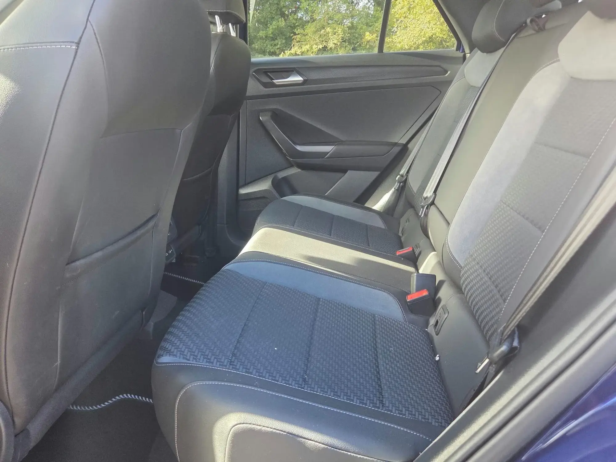 Volkswagen T-Roc Image 19