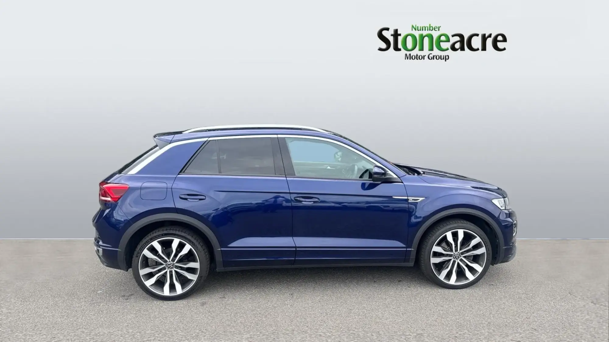 Volkswagen T-Roc Image 2