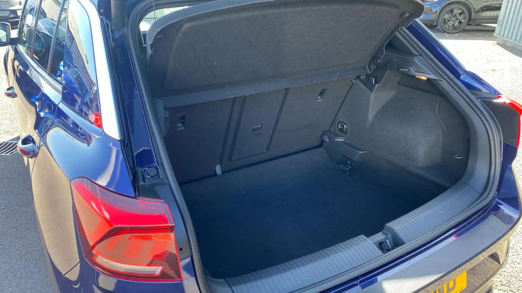 Volkswagen T-Roc Image 54