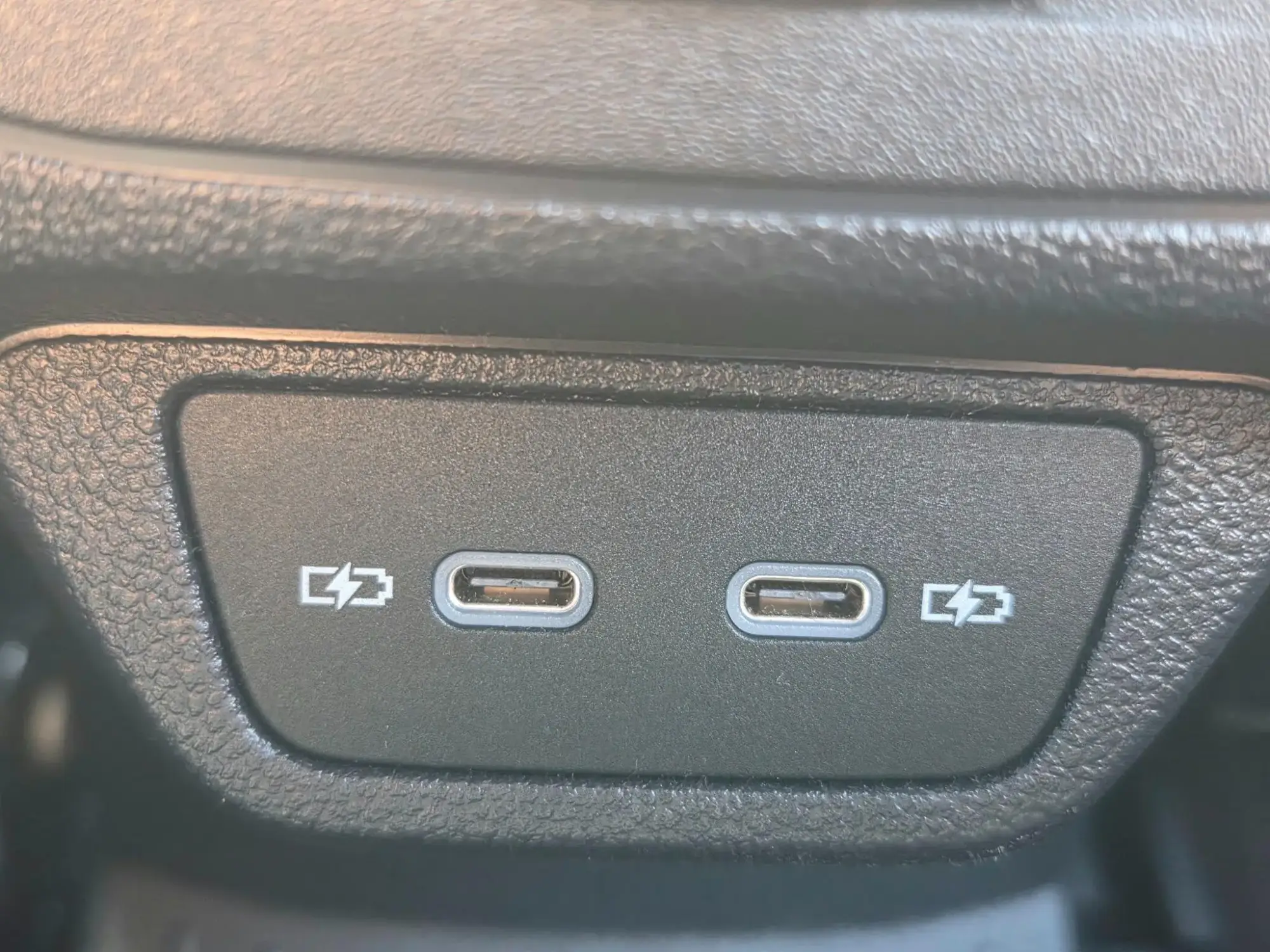 Volkswagen T-Roc Image 60