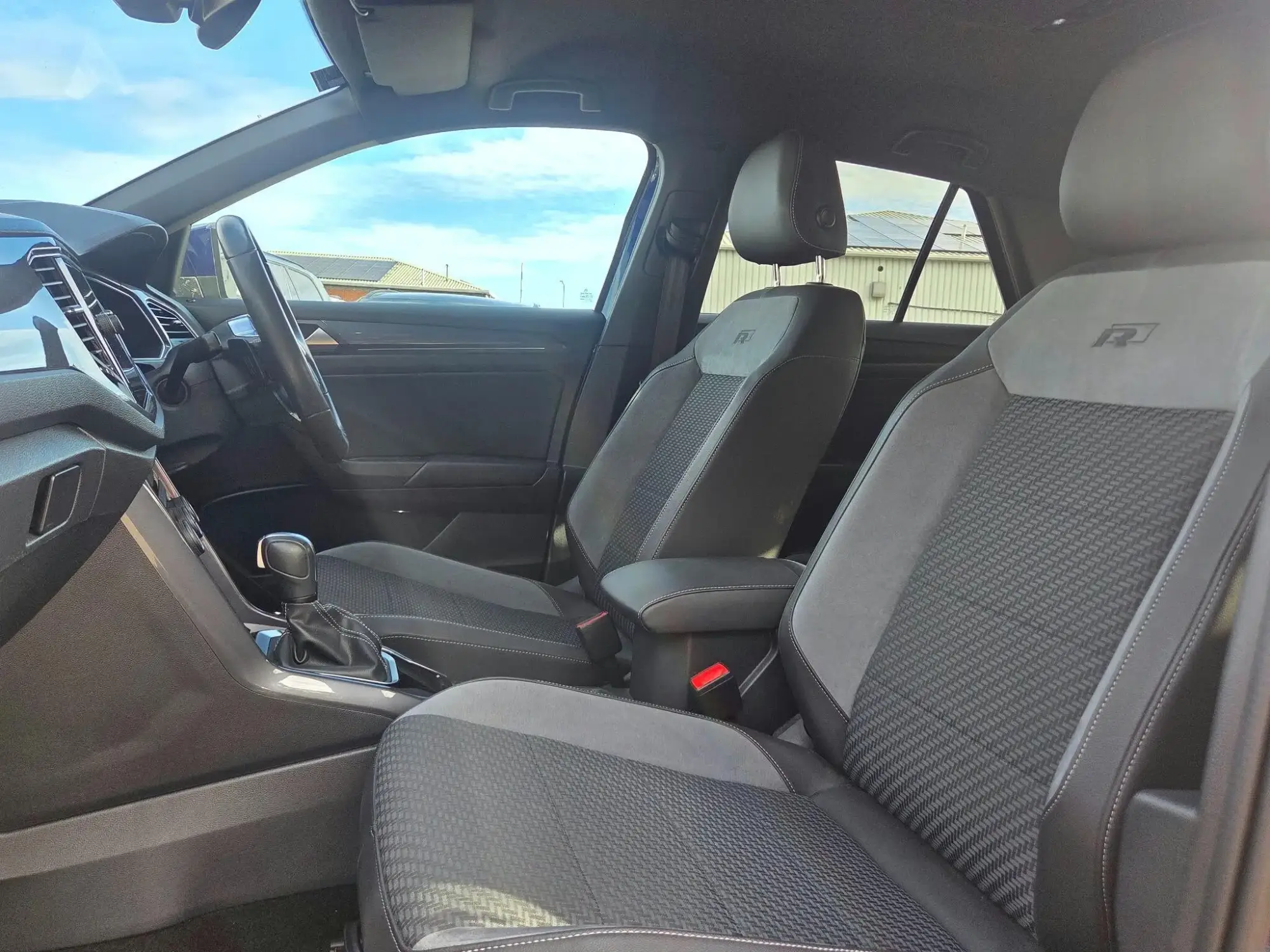 Volkswagen T-Roc Image 80