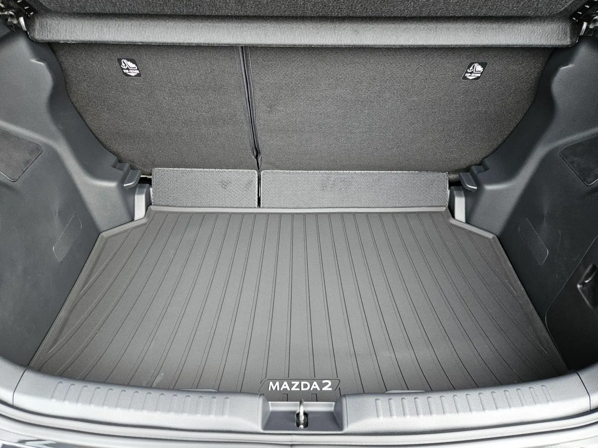 Mazda2 Hybrid Image 10