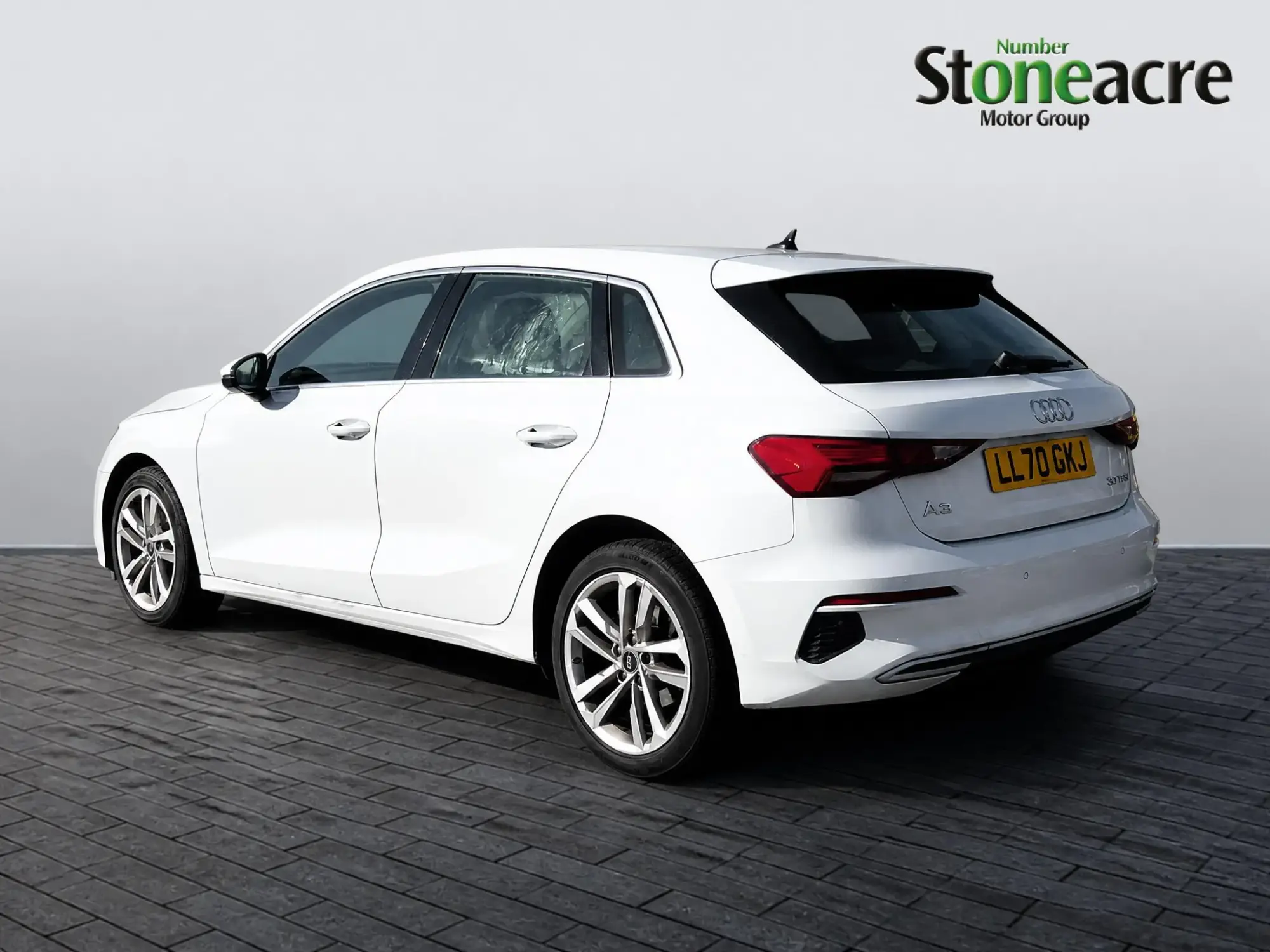 Audi A3 1.0 TFSI 30 Sport Sportback Euro 6 (s/s) 5dr LL70GKJ Image 2 Audi A3 1.0 TFSI 30 Sport Sportback Euro 6 (s/s) 5dr LL70GKJ Image 2