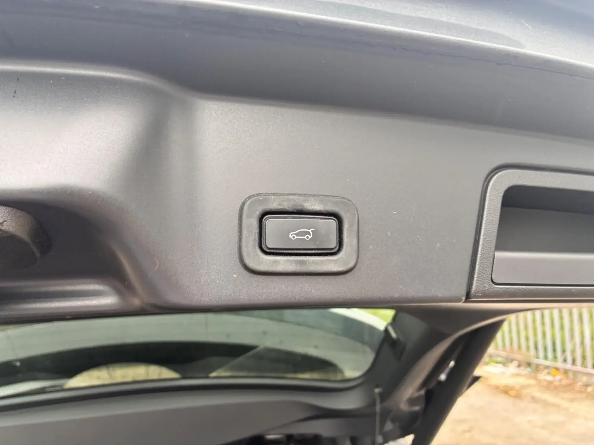 Land Rover Range Rover Evoque Image 16 Land Rover Range Rover Evoque Image 16
