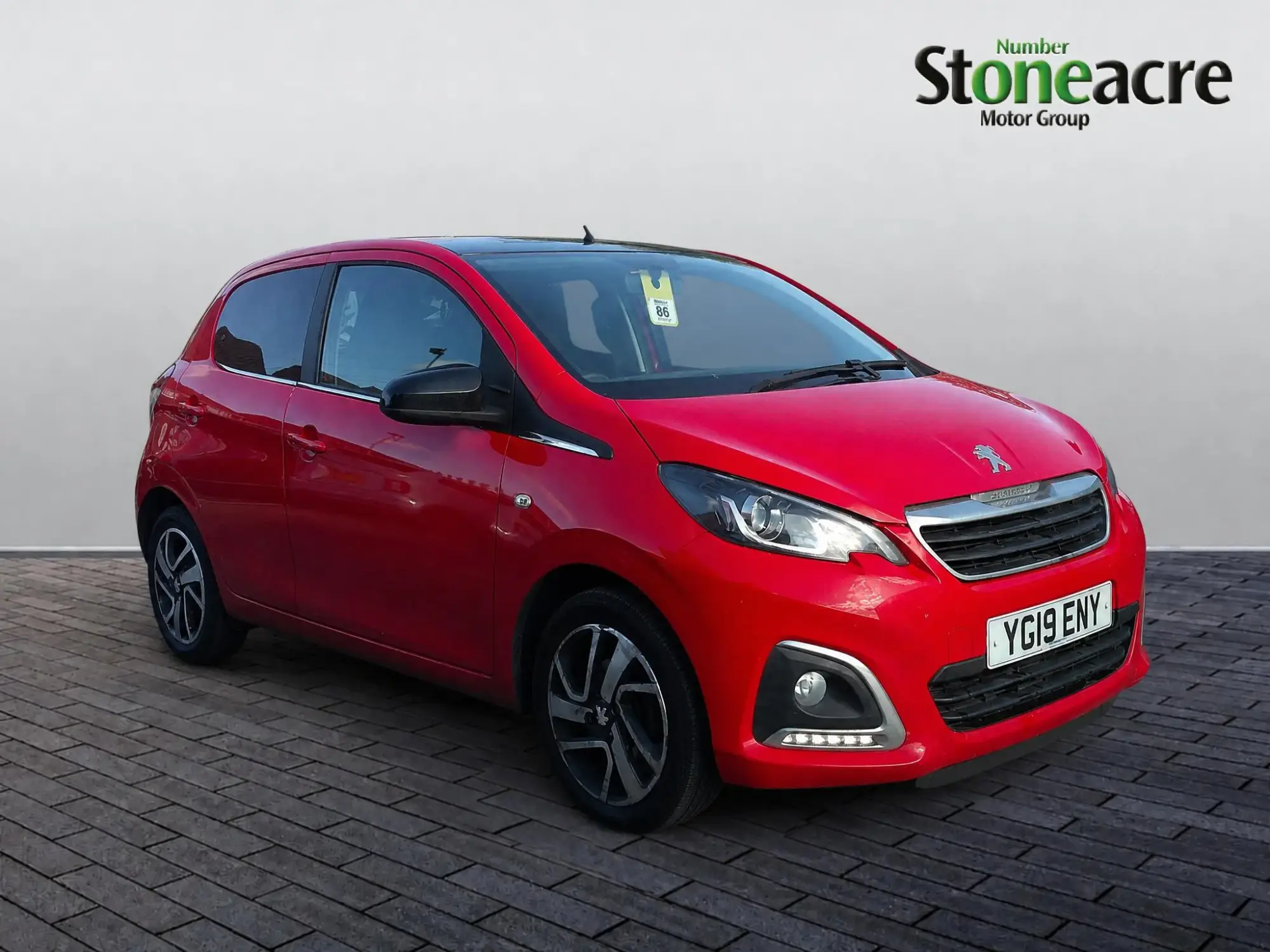 Peugeot 108 1.0 72 Allure 5dr YG19ENY Image 1 Peugeot 108 1.0 72 Allure 5dr YG19ENY Image 1