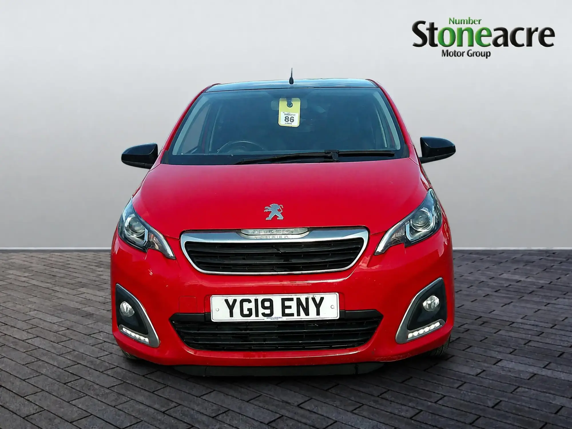 Peugeot 108 1.0 72 Allure 5dr YG19ENY Image 2 Peugeot 108 1.0 72 Allure 5dr YG19ENY Image 2