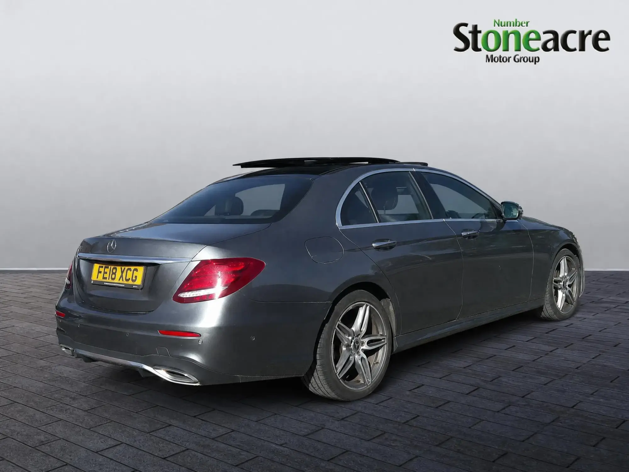 Mercedes-Benz E-Class 2.0 E220d AMG Line (Premium) G-Tronic+ Euro 6 (s/s) 4dr FE18XCG Image 3 Mercedes-Benz E-Class 2.0 E220d AMG Line (Premium) G-Tronic+ Euro 6 (s/s) 4dr FE18XCG Image 3