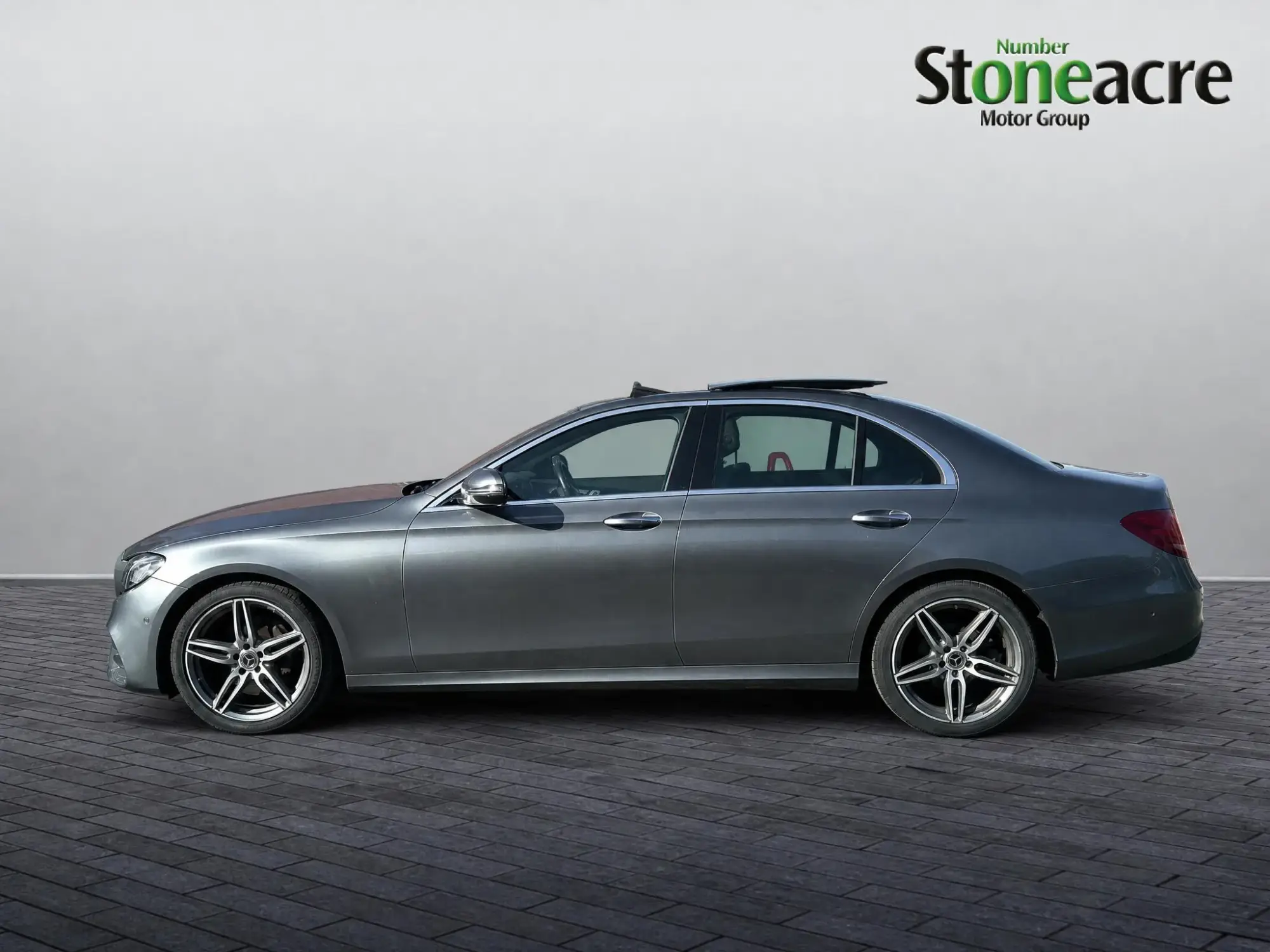 Mercedes-Benz E-Class Image 6 Mercedes-Benz E-Class Image 6
