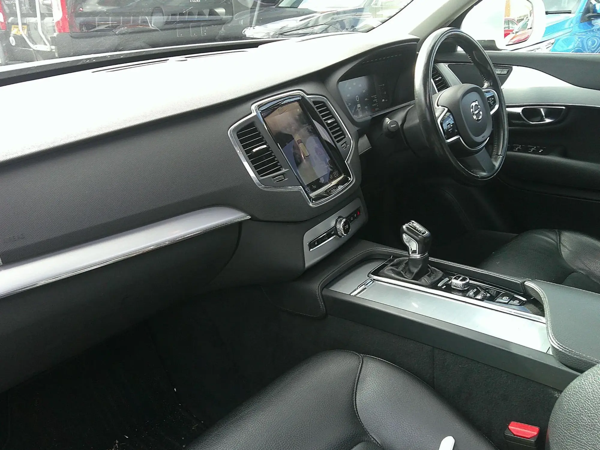 Volvo XC90 Image 12