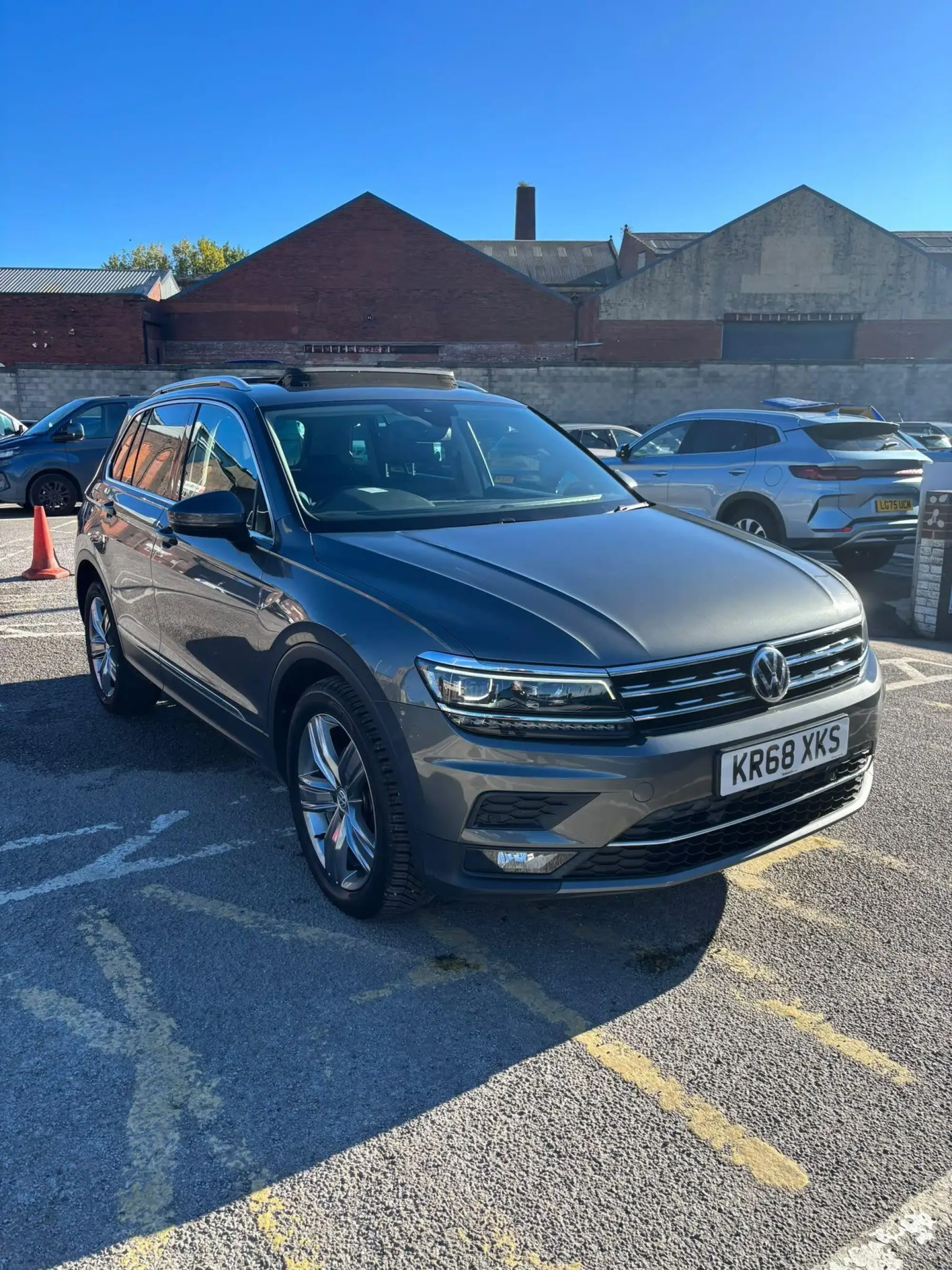 Volkswagen Tiguan Image 1