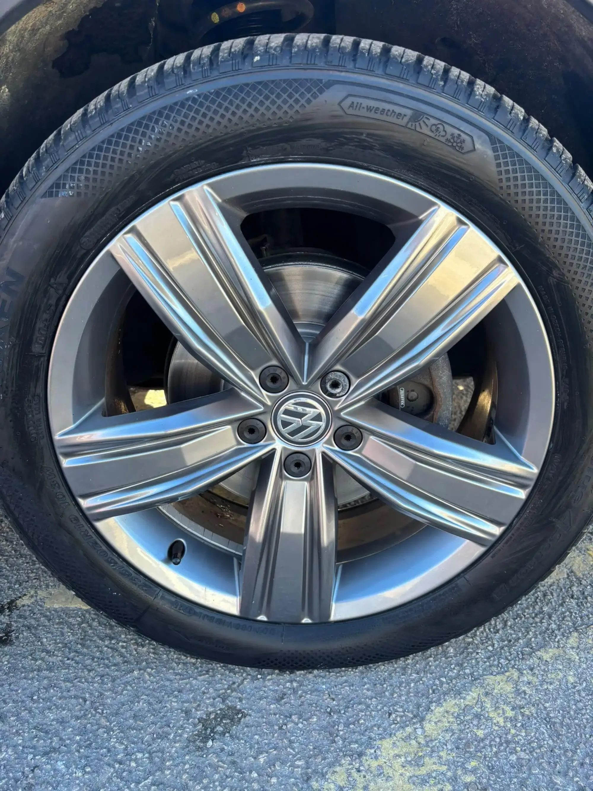 Volkswagen Tiguan Image 13