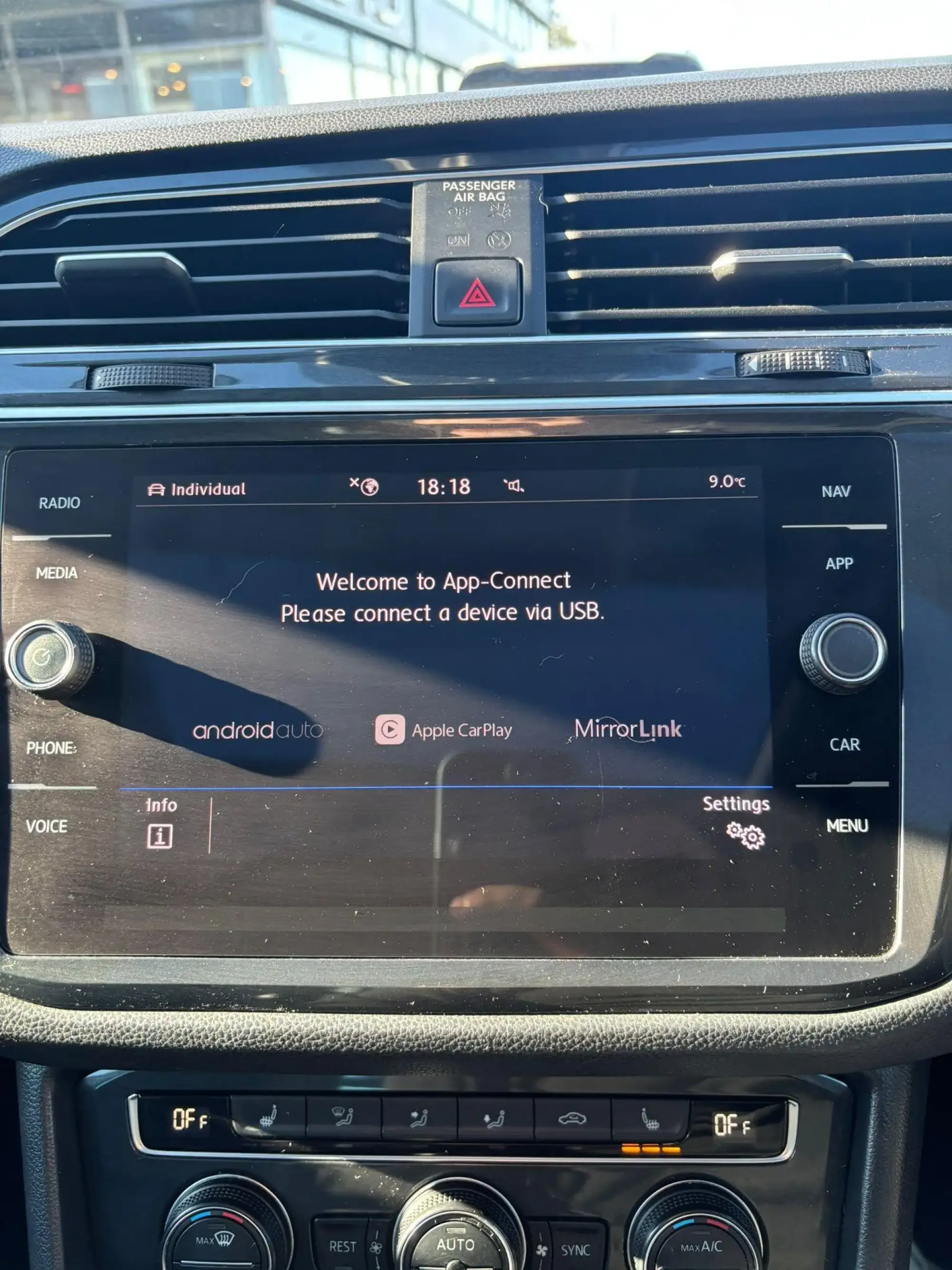 Volkswagen Tiguan Image 18