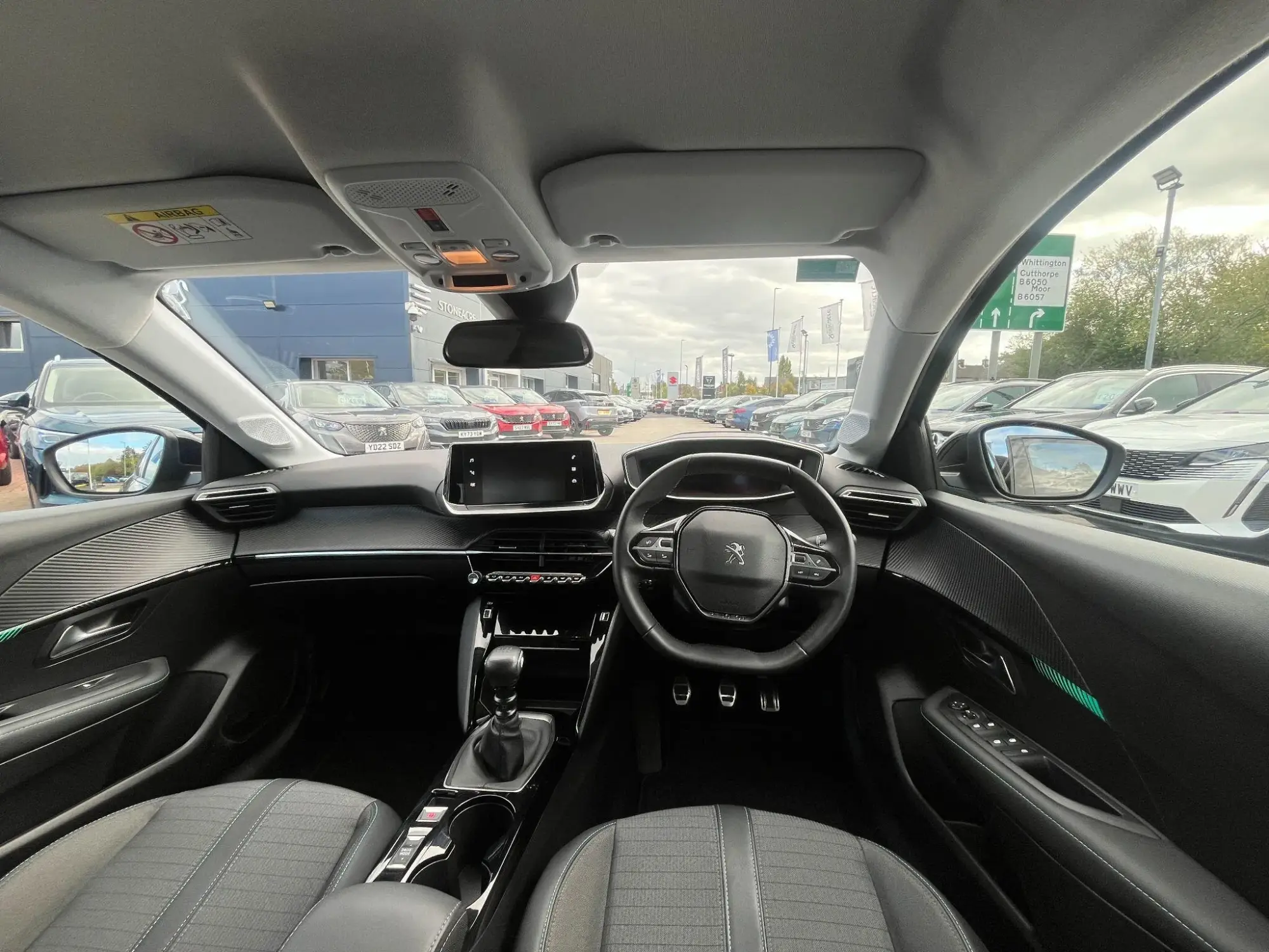 Peugeot 208 Image 19