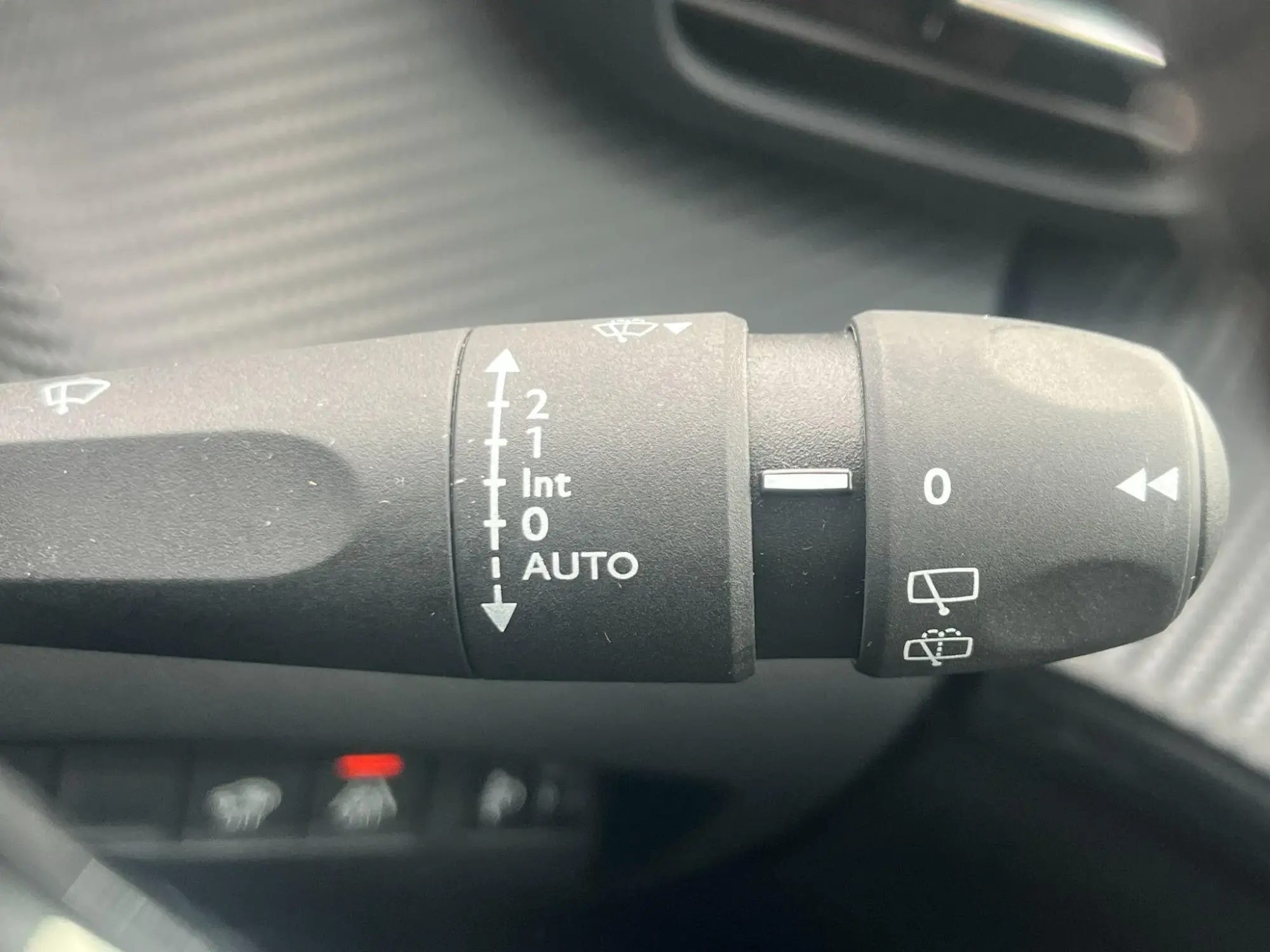 Peugeot 208 Image 24