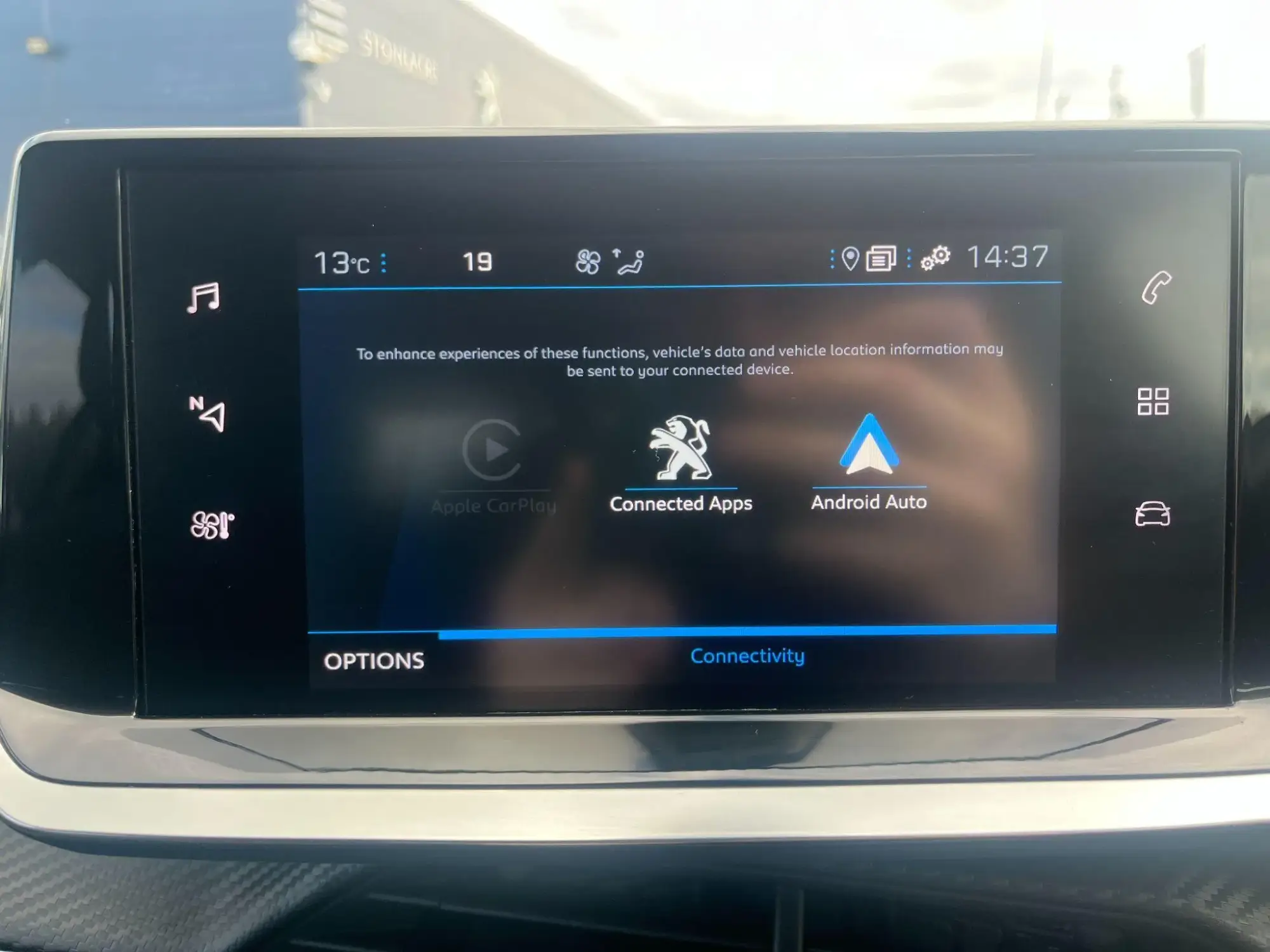 Peugeot 208 Image 28