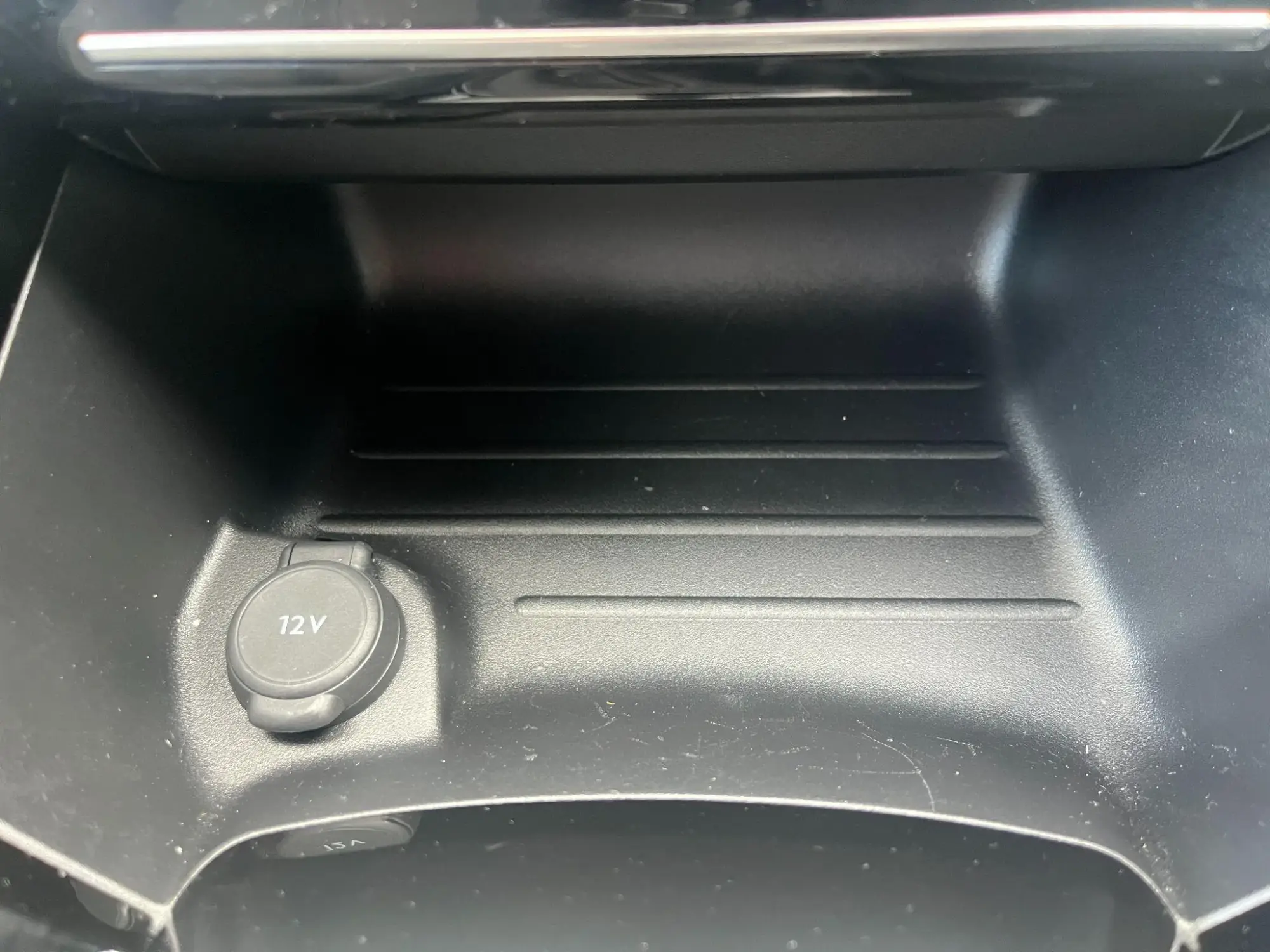 Peugeot 208 Image 33