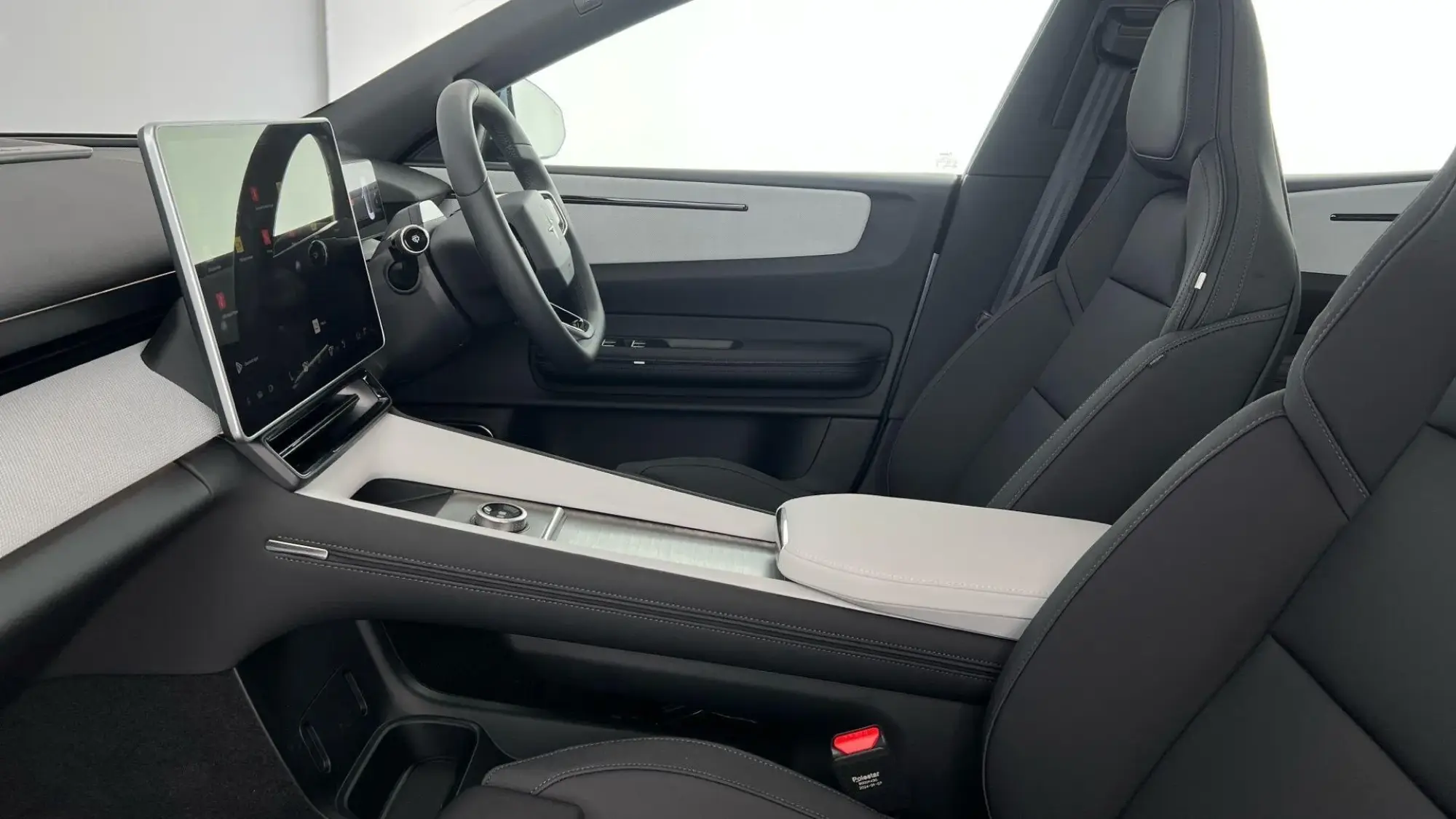 Polestar 4 SUV Image 23 Polestar 4 SUV Image 23