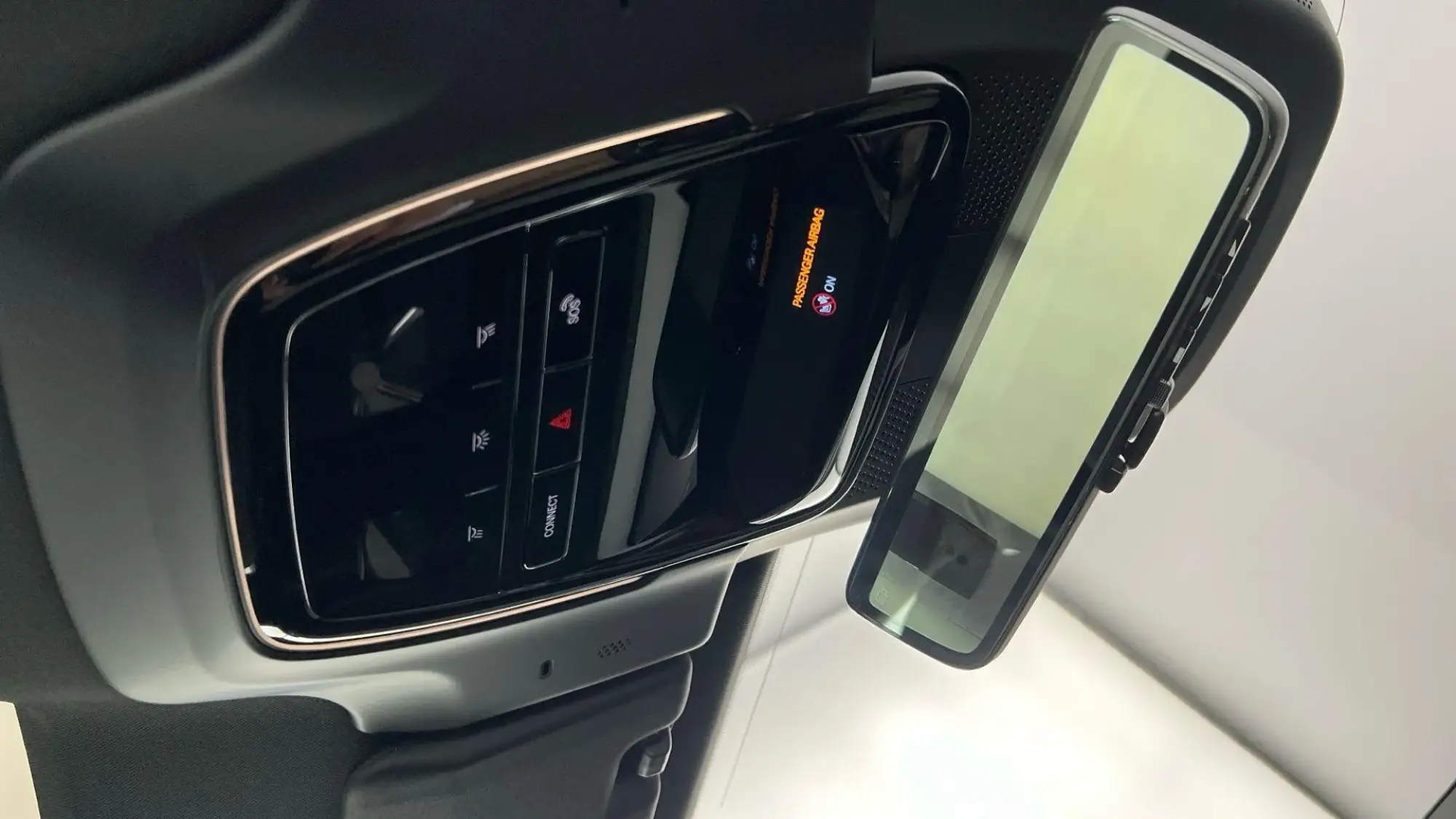 Polestar 4 SUV Image 25 Polestar 4 SUV Image 25
