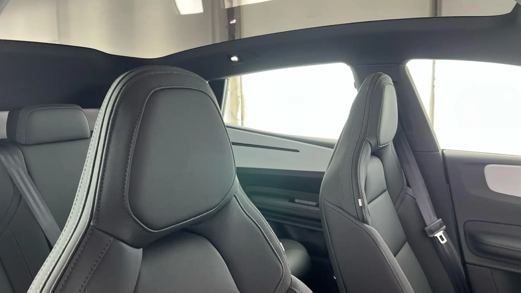 Polestar 4 SUV Image 38 Polestar 4 SUV Image 38