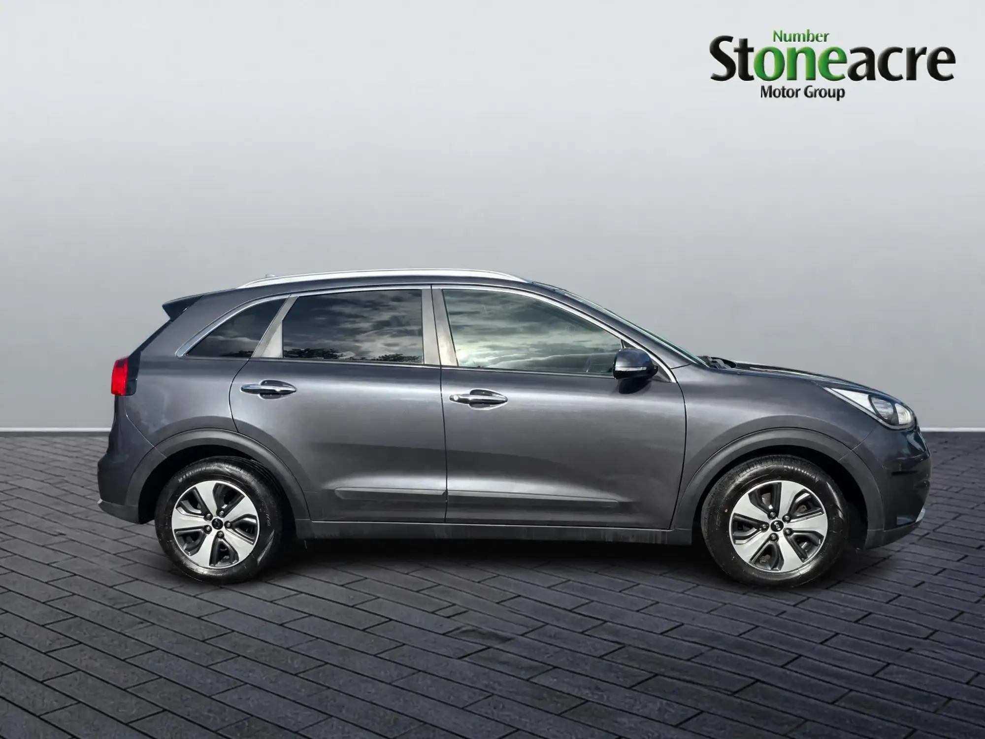 Kia Niro Image 5 Kia Niro Image 5