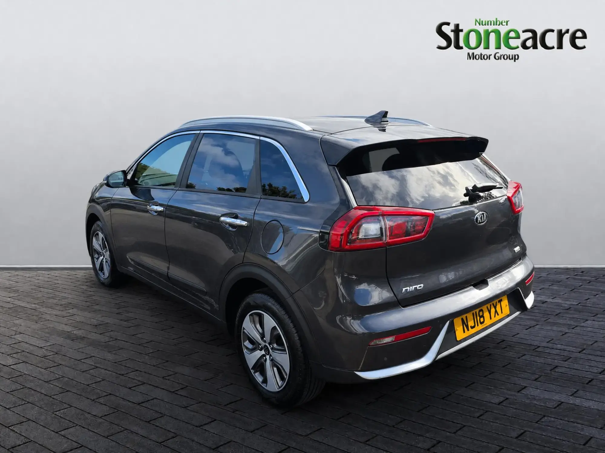 Kia Niro 1.6 GDi Hybrid 2 5dr DCT NJ18YXT Image 2 Kia Niro 1.6 GDi Hybrid 2 5dr DCT NJ18YXT Image 2