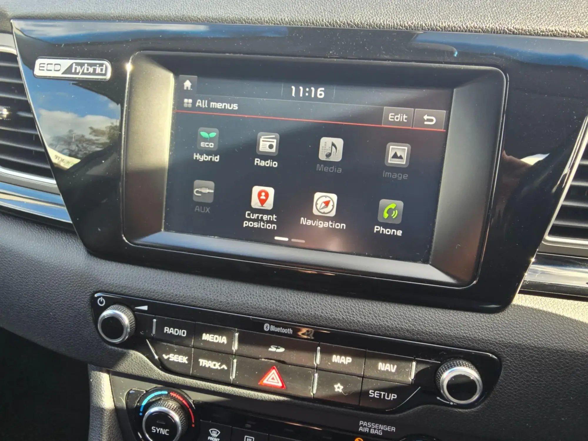 Kia Niro Image 16 Kia Niro Image 16