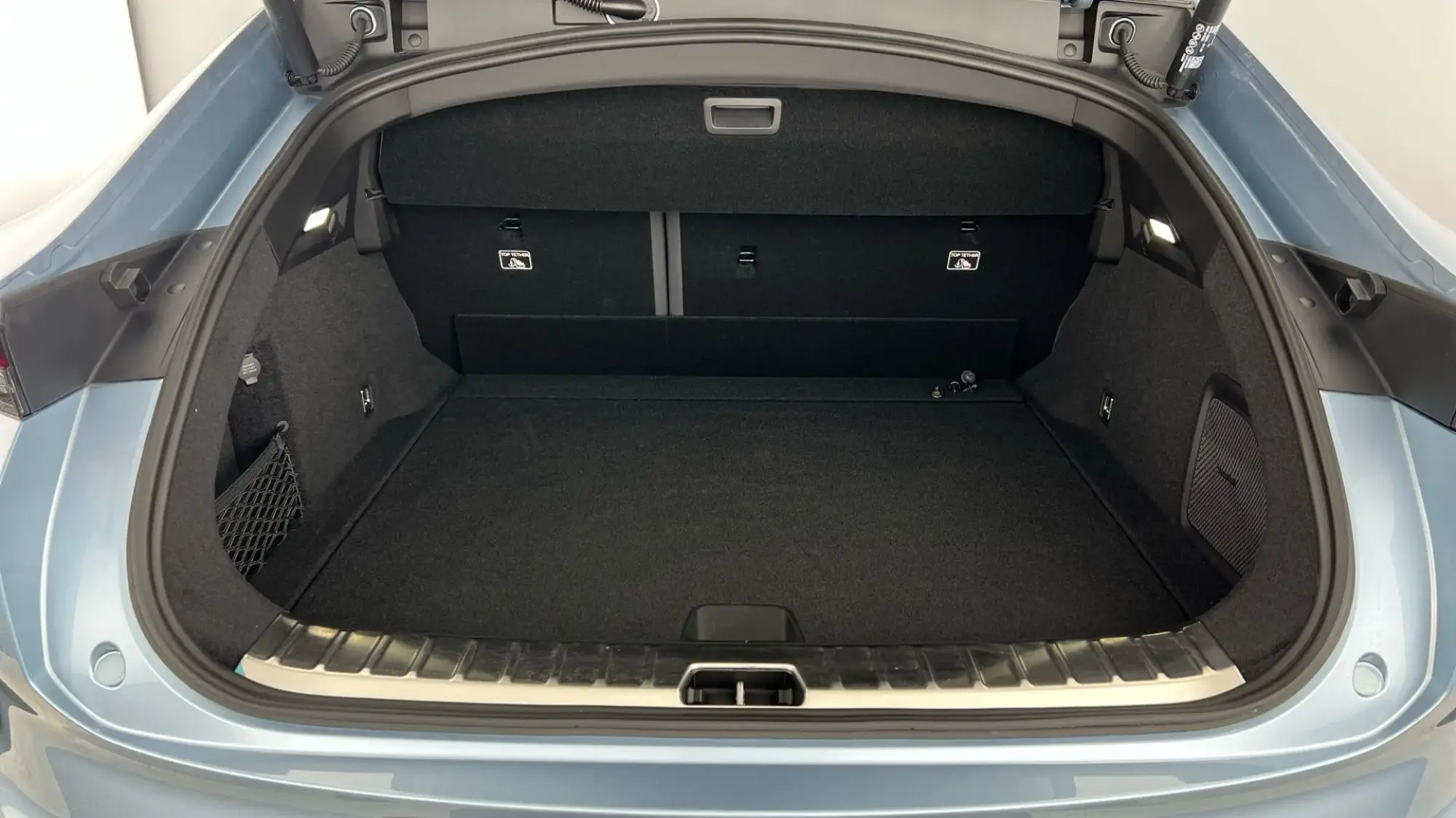 Polestar 4 SUV Image 28 Polestar 4 SUV Image 28