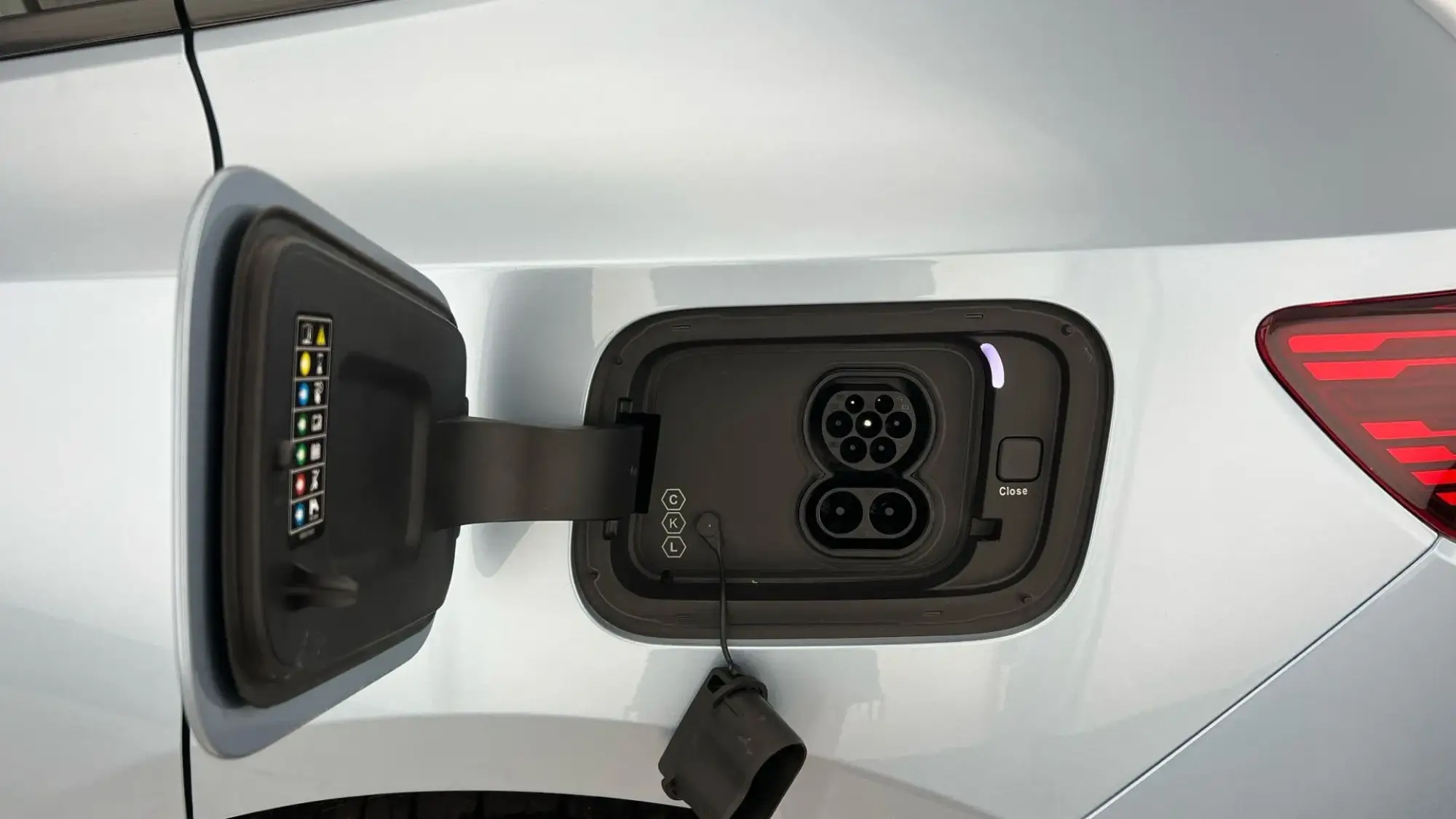 Polestar 4 SUV Image 31 Polestar 4 SUV Image 31