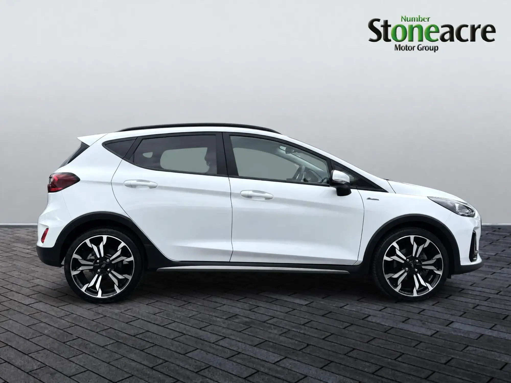 Ford Fiesta 1.0T EcoBoost MHEV Active Vignale DCT Euro 6 (s/s) 5dr PK72KXB Image 2