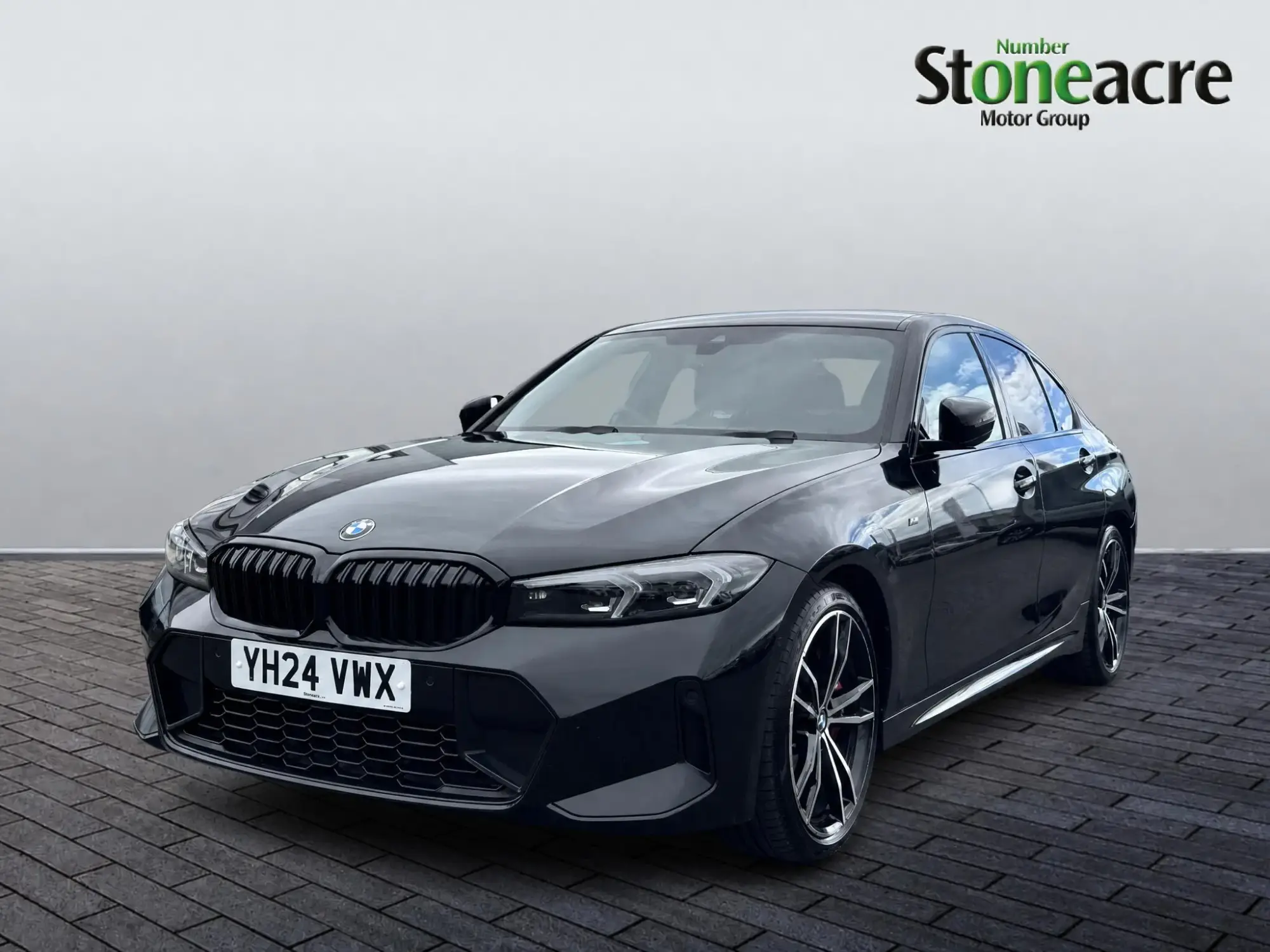 BMW 3 Series Image 7