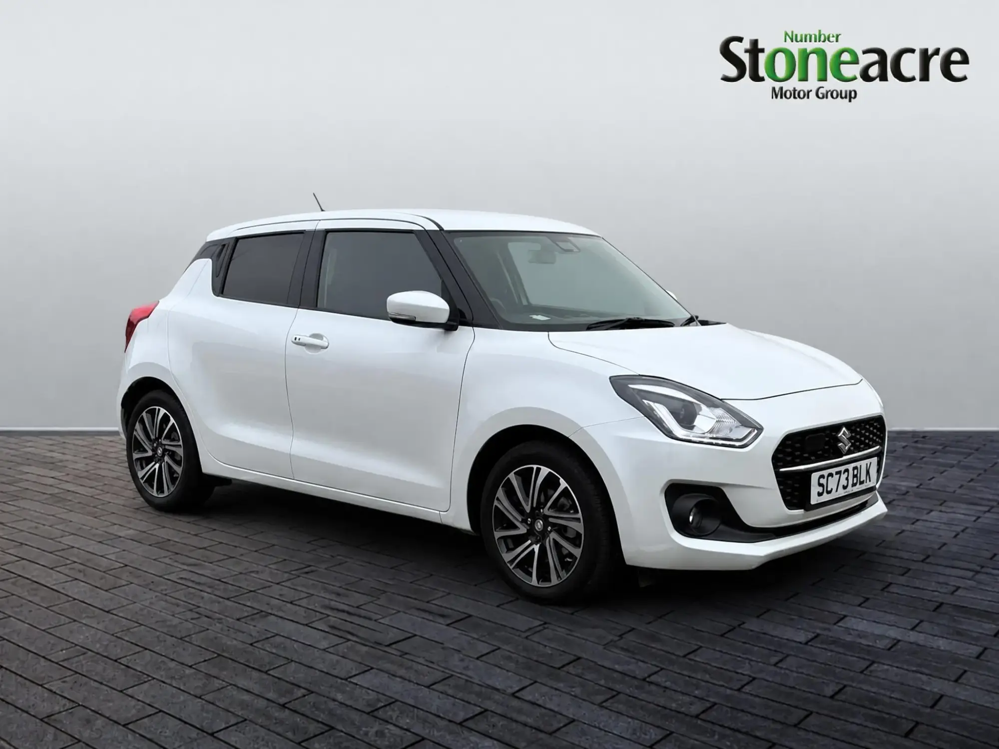Suzuki Swift 1.2 Dualjet 83 12V Hybrid SZ5 5dr Auto SC73BLK Image 1