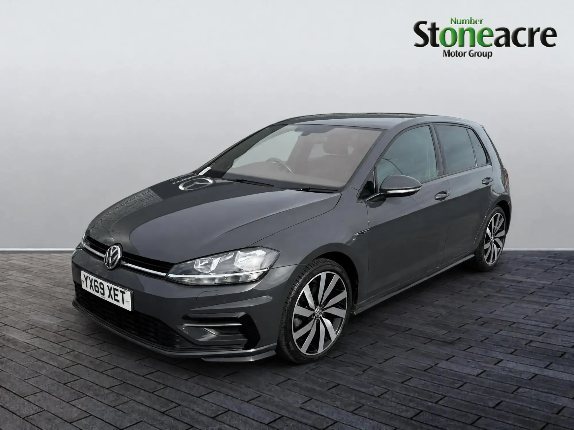 Volkswagen Golf 1.5 TSI EVO R-Line DSG Euro 6 (s/s) 5dr YX69XET Image 3
