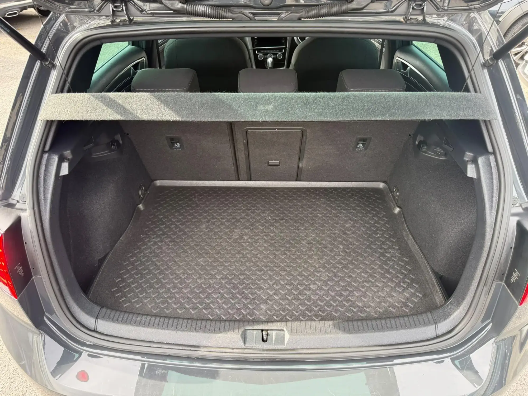 Volkswagen Golf Image 26