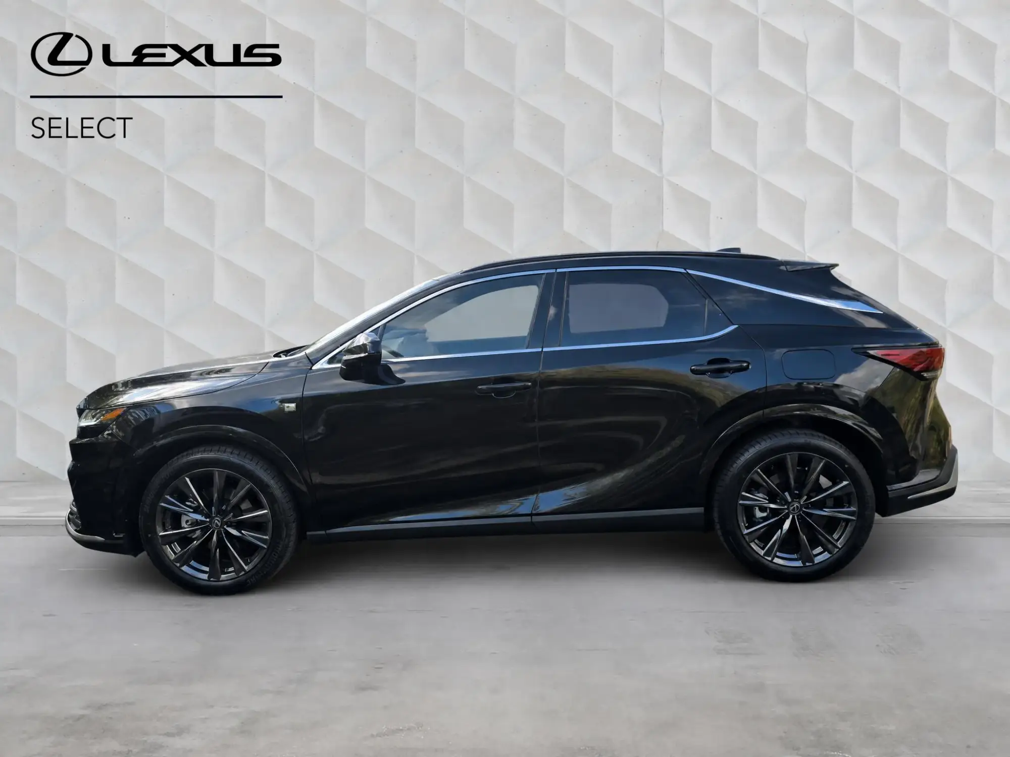 Lexus RX Image 6