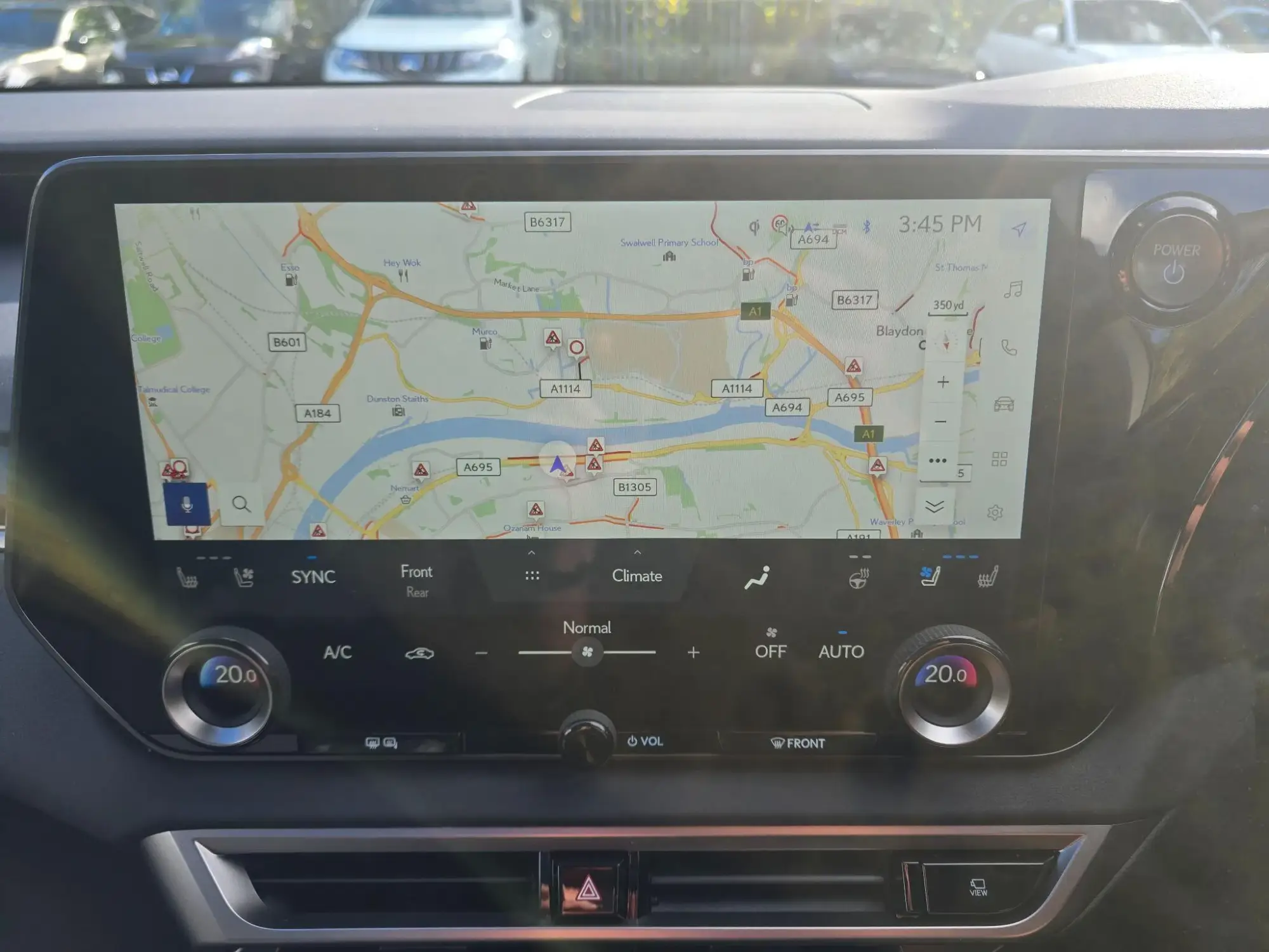 Lexus RX Image 19