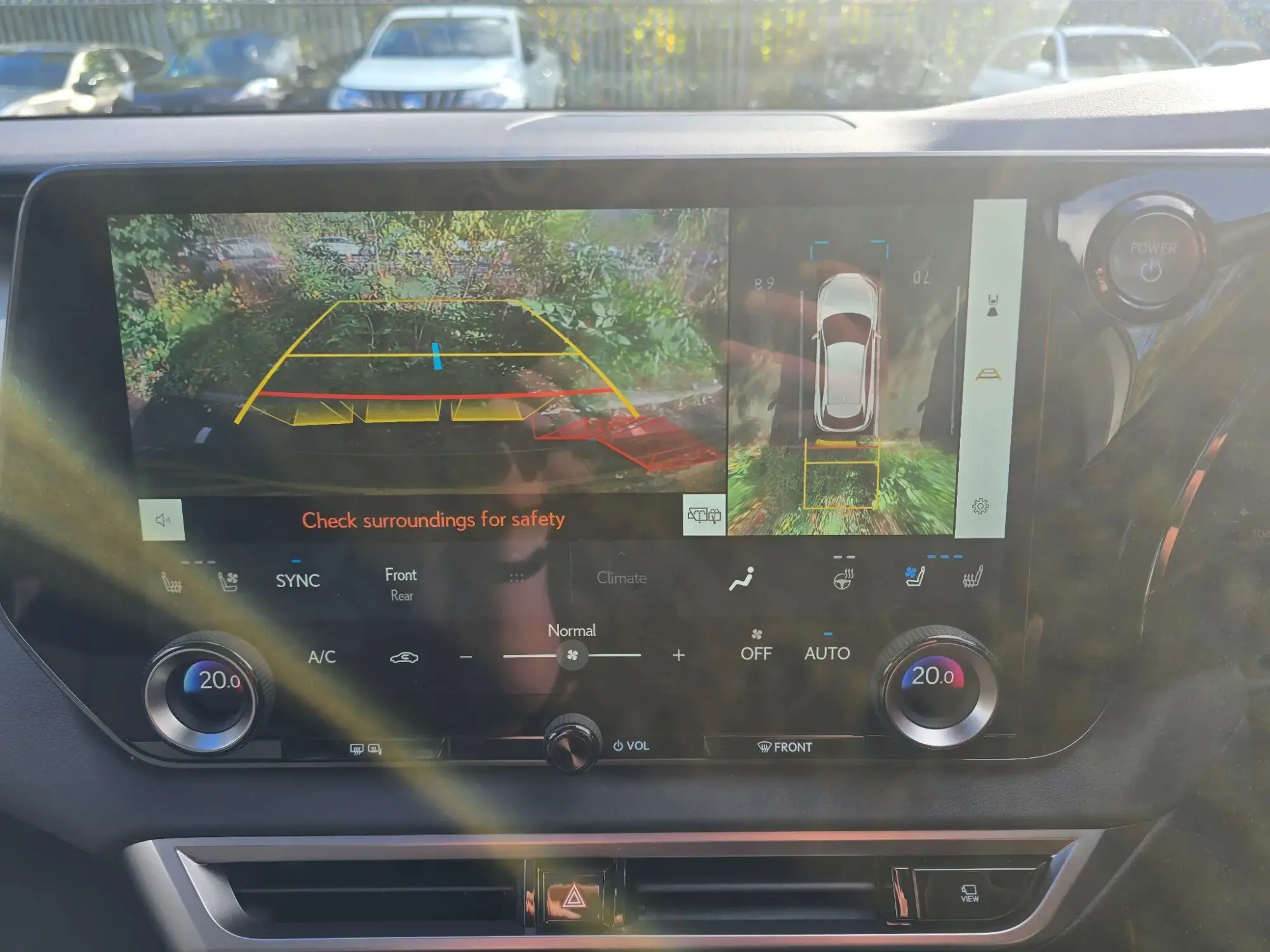 Lexus RX Image 20