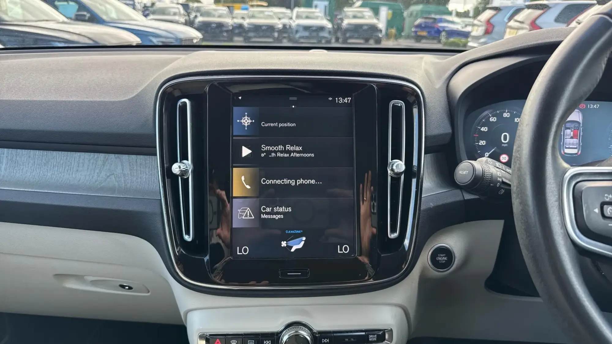 Volvo XC40 Image 12