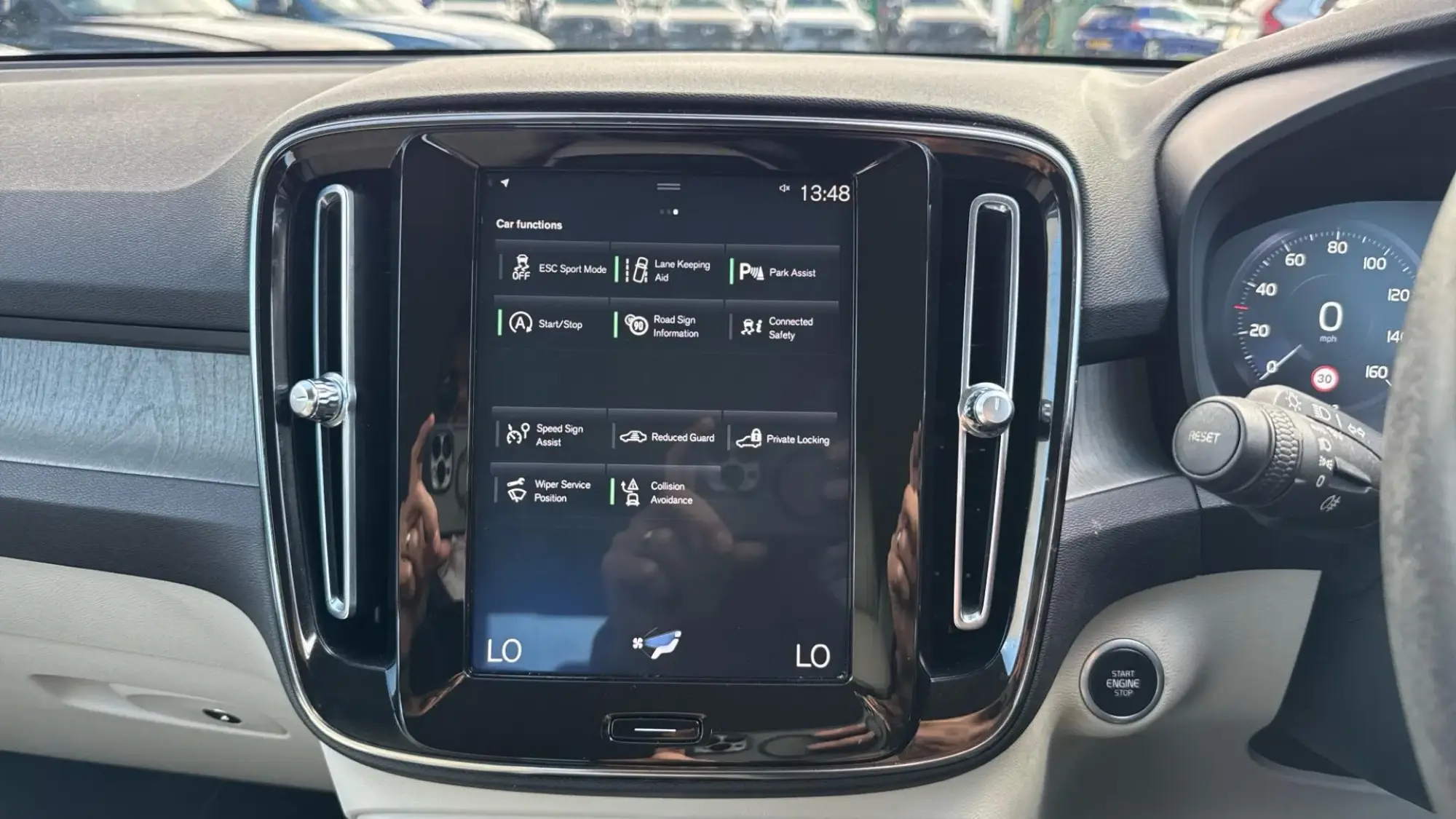 Volvo XC40 Image 17