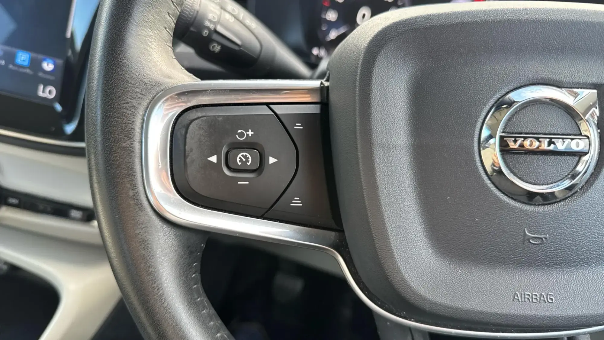 Volvo XC40 Image 21