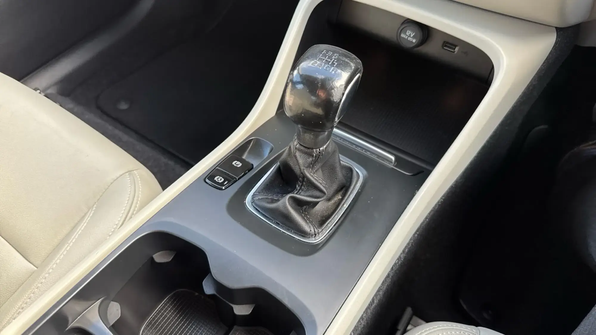 Volvo XC40 Image 26