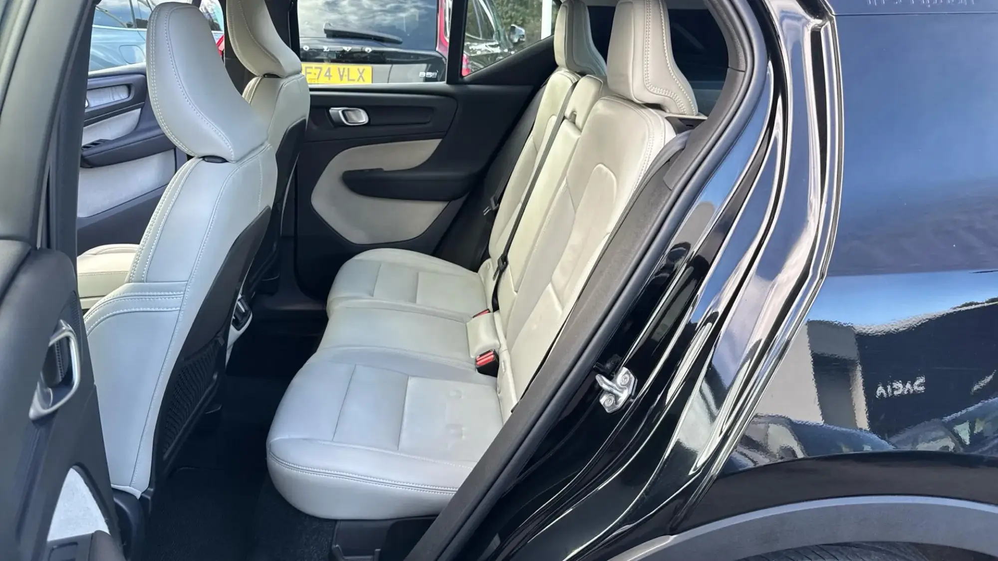 Volvo XC40 Image 33