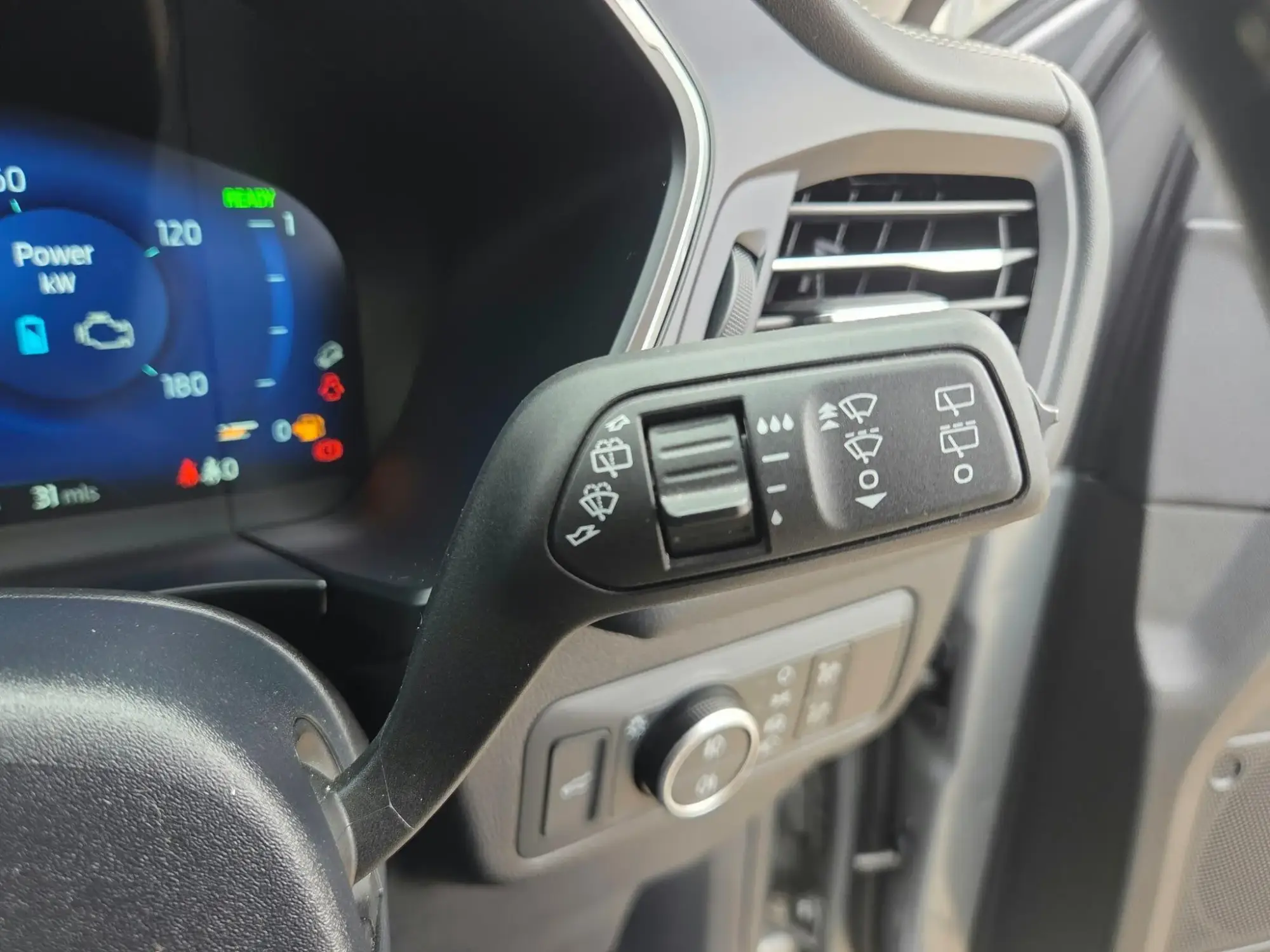 Ford Kuga Hybrid Image 20 Ford Kuga Hybrid Image 20