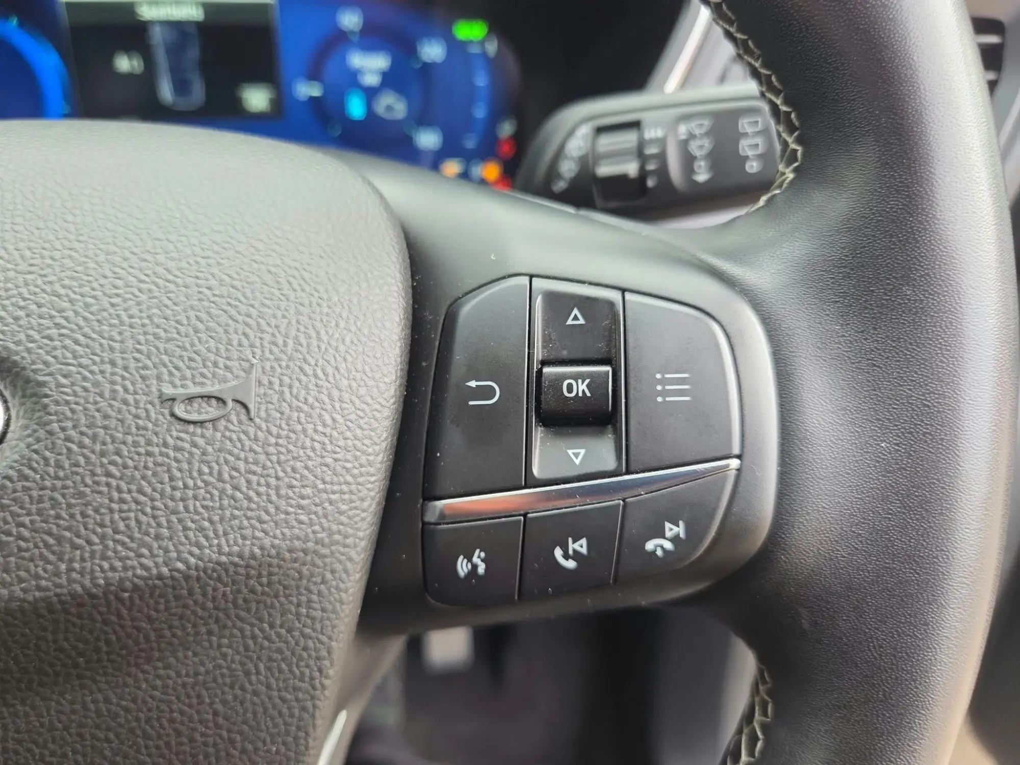 Ford Kuga Hybrid Image 25 Ford Kuga Hybrid Image 25