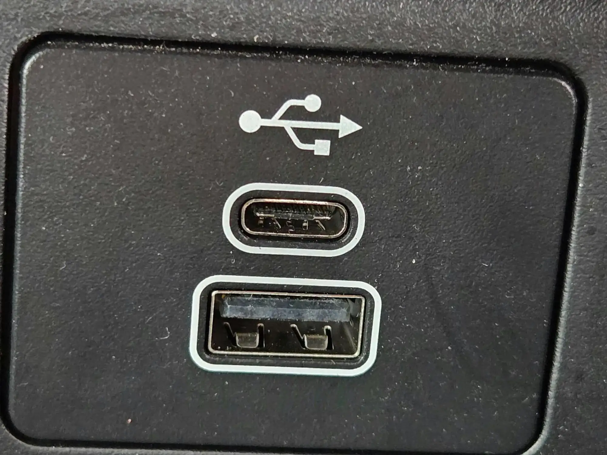 Ford Kuga Hybrid Image 28 Ford Kuga Hybrid Image 28