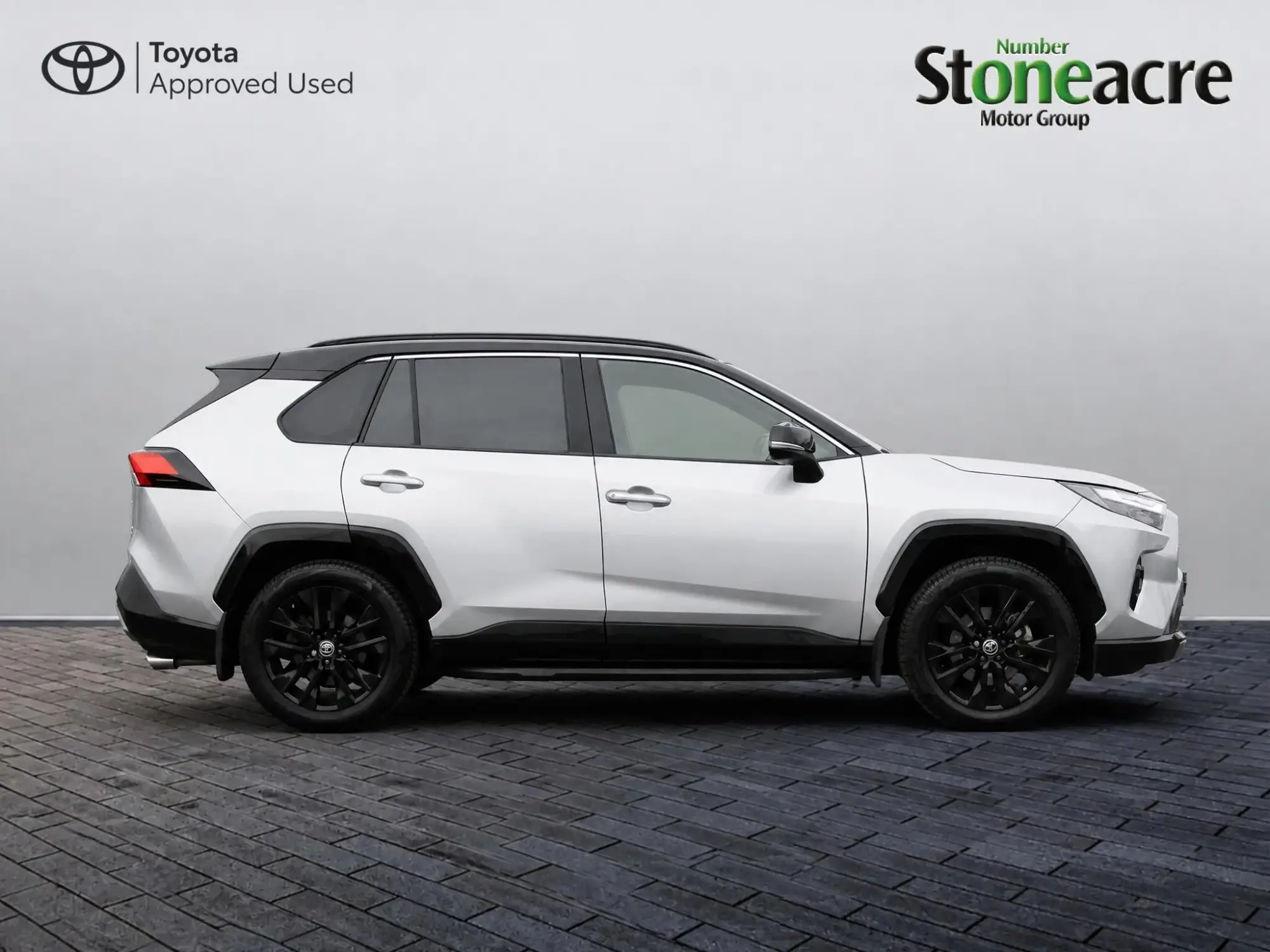Toyota RAV4 2.5 VVT-i Hybrid Dynamic 5dr CVT NA72UZE Image 2 Toyota RAV4 2.5 VVT-i Hybrid Dynamic 5dr CVT NA72UZE Image 2