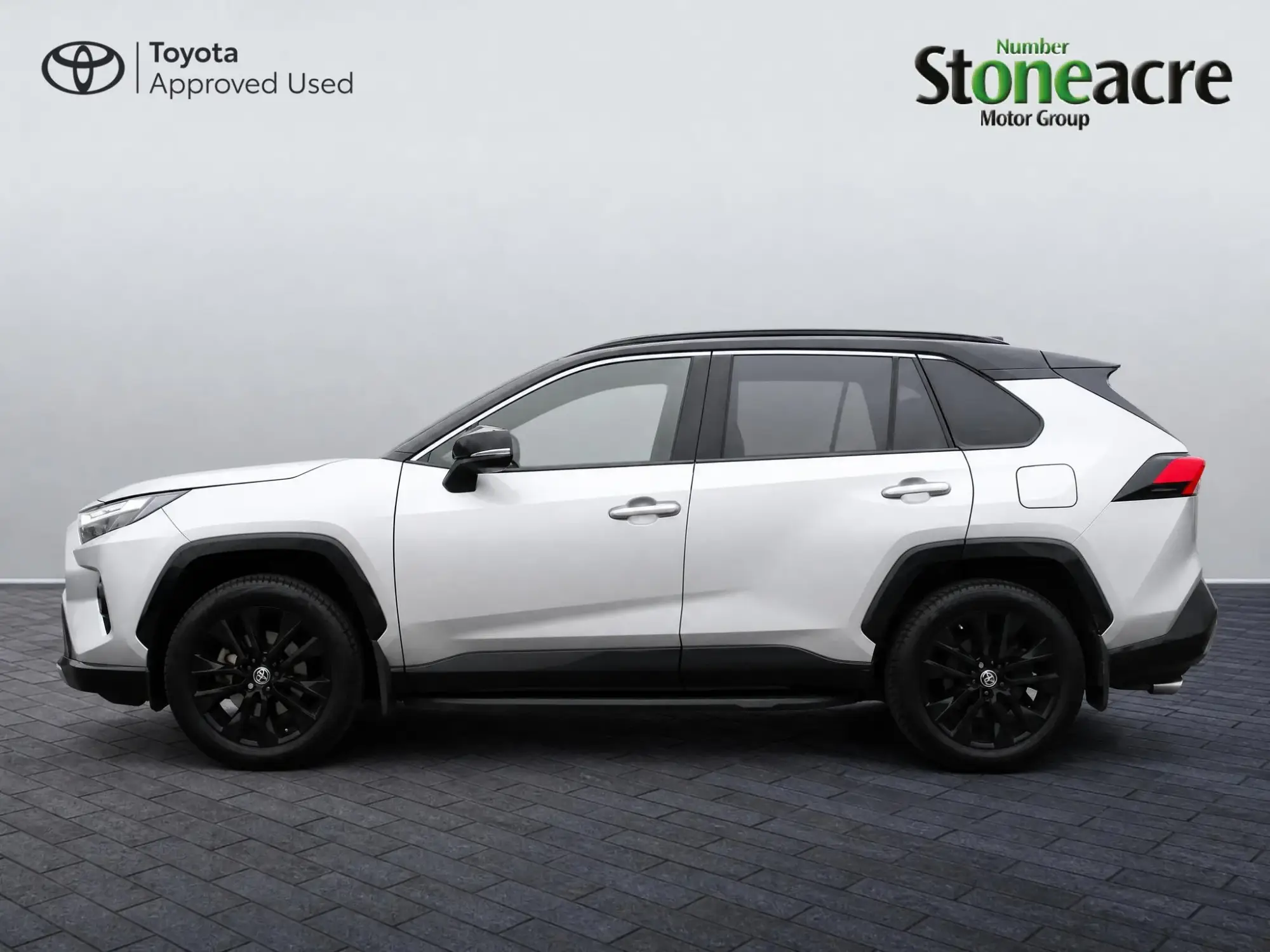 Toyota RAV4 Image 6