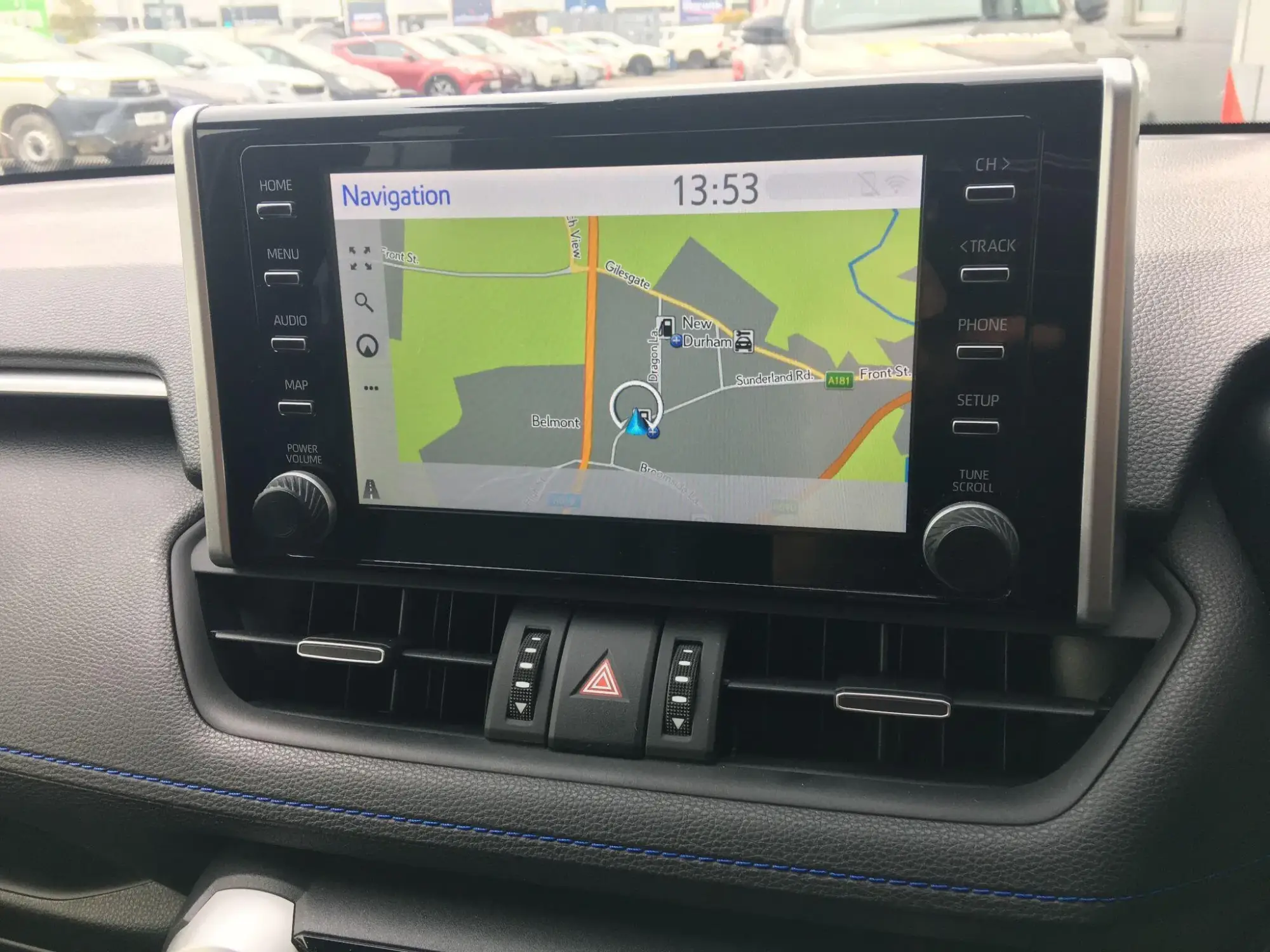 Toyota RAV4 Image 16