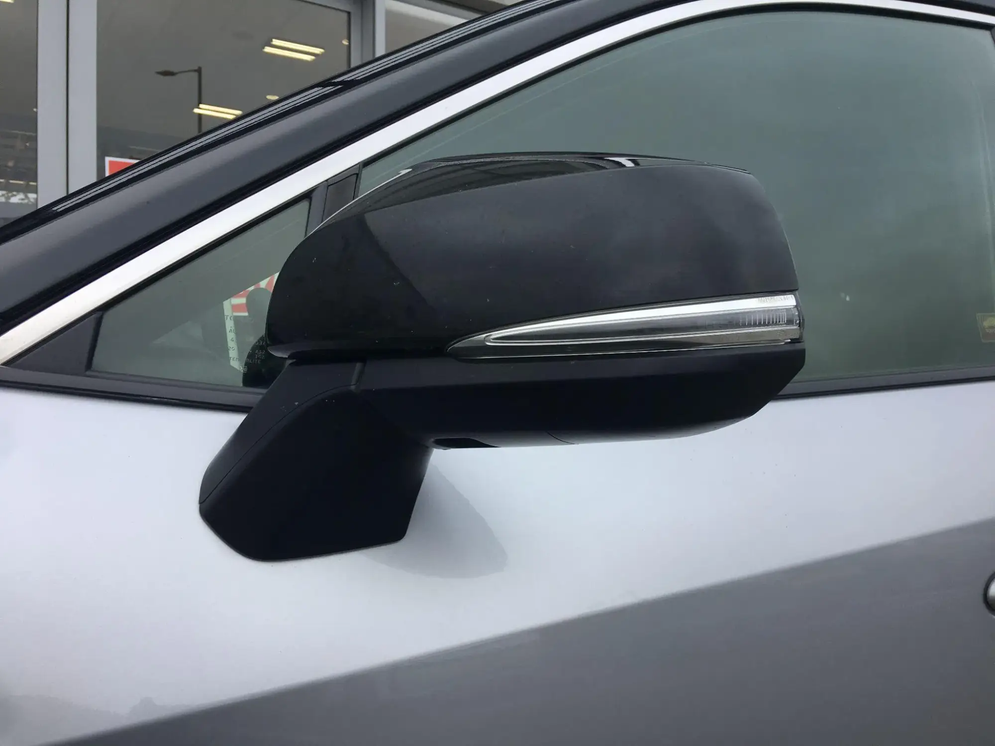 Toyota RAV4 Image 30