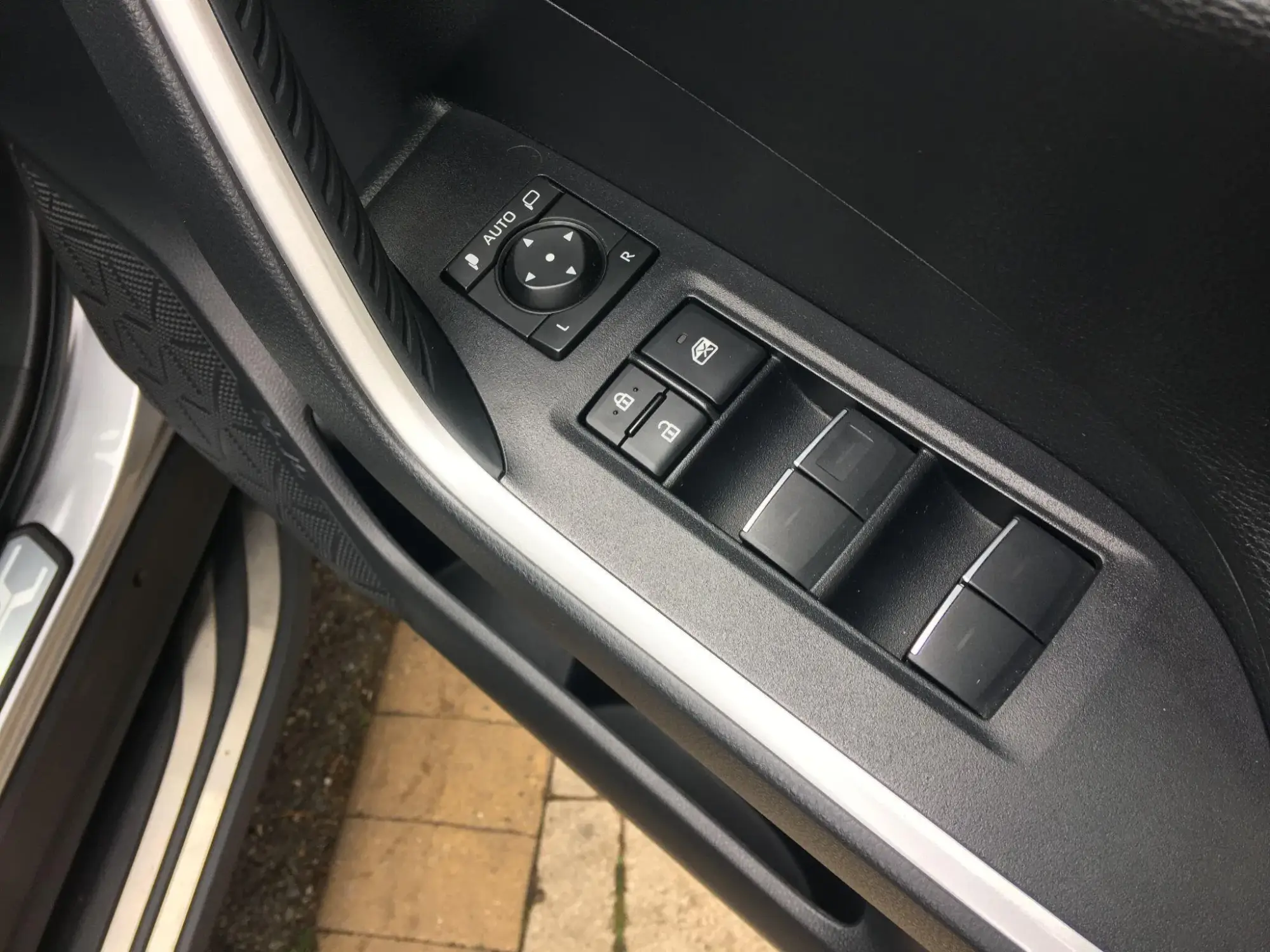 Toyota RAV4 Image 33